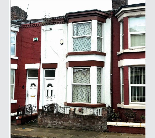 A Freehold Mid Terrace House