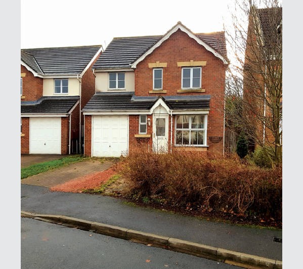 A Freehold Four Bedroom Detached House with Garage, Off-Street Parking and Rear Garden