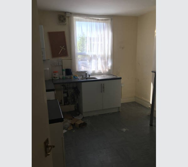 A Leasehold Self-Contained First Floor Flat