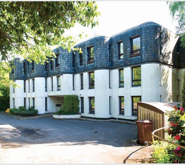 A Substantial Well Located Unbroken Freehold Purpose Built Block