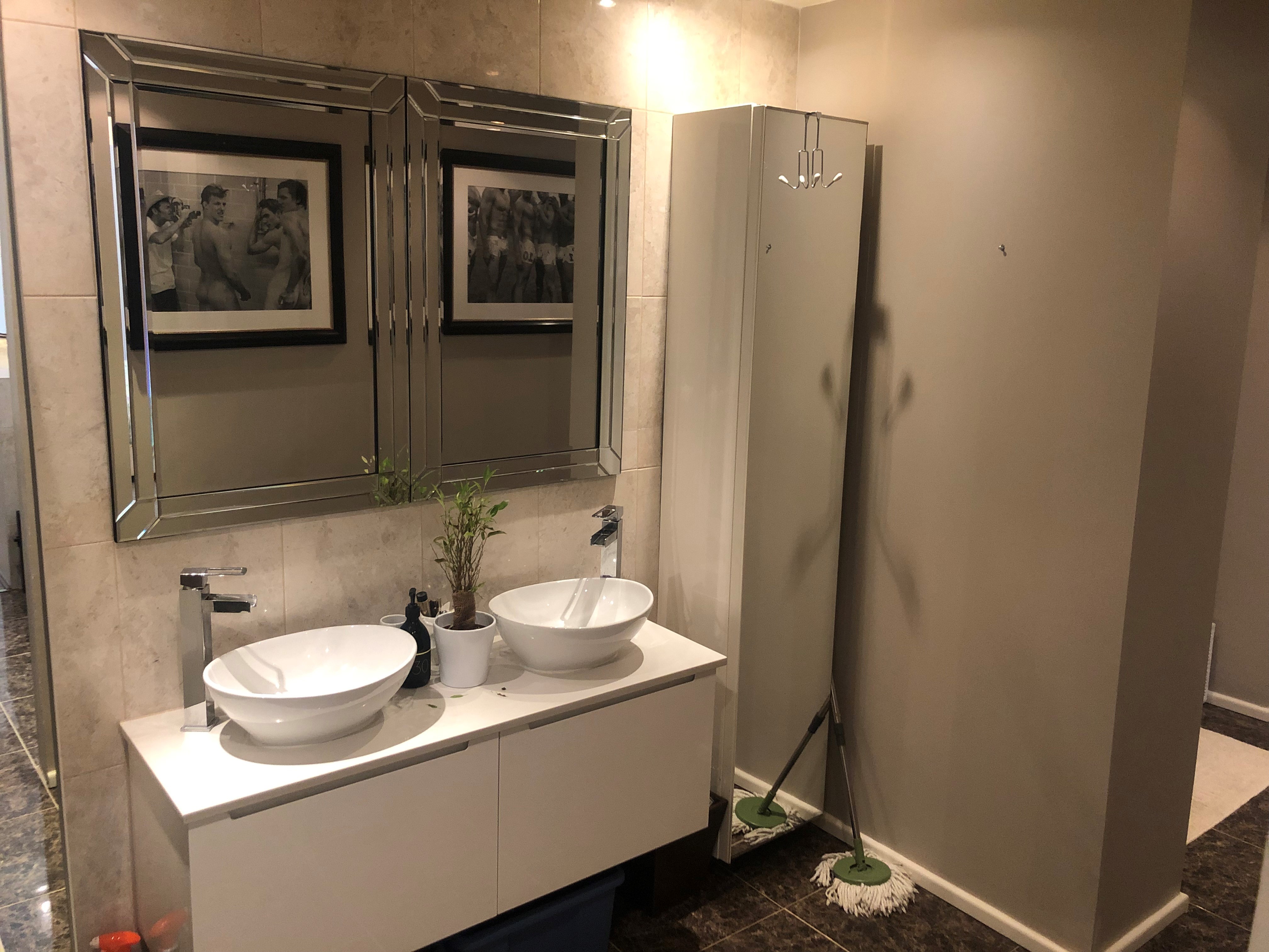 VACANT - Freehold Mid Terrace House