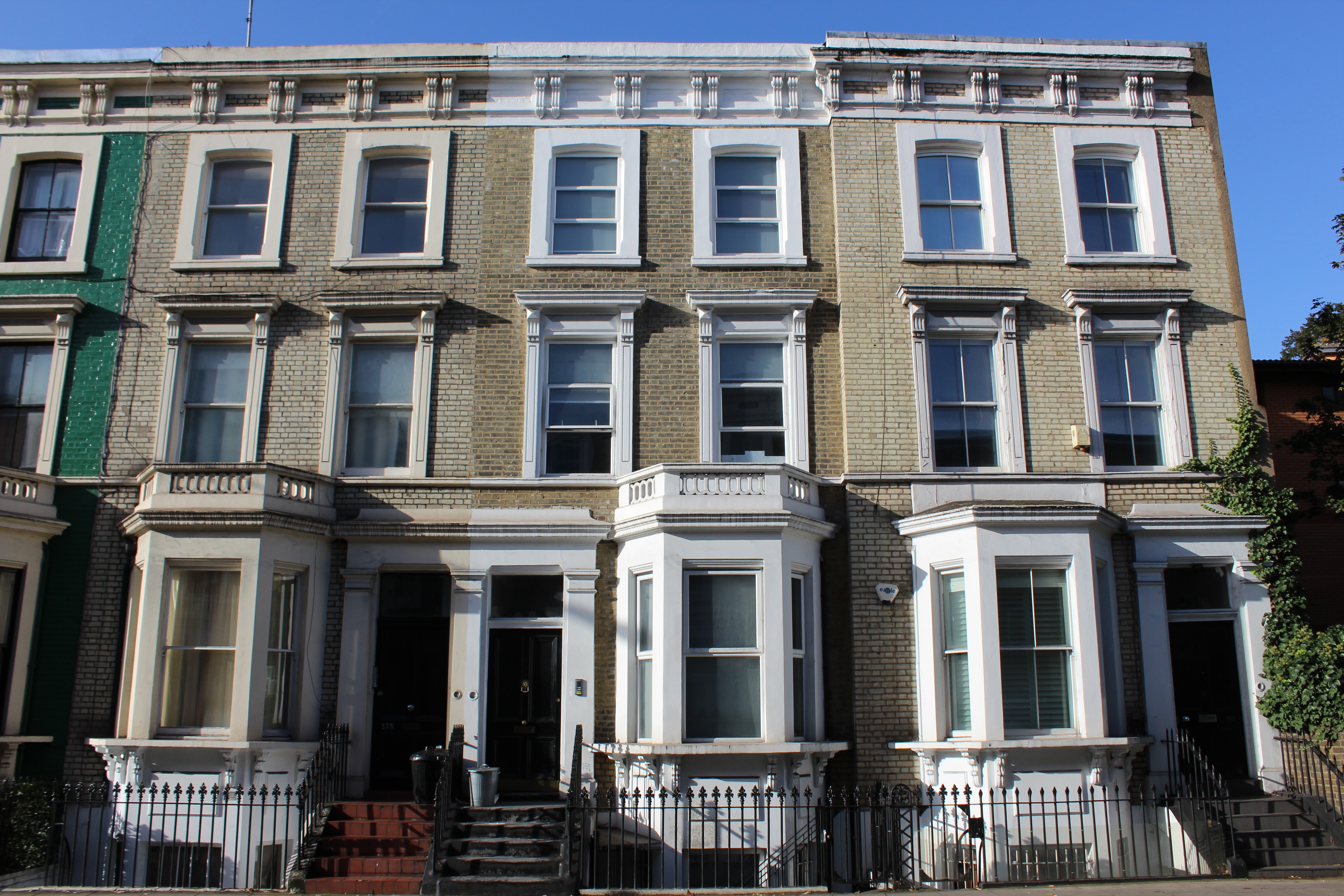 INVESTMENT - Long Leasehold Self Contained First Floor Flat