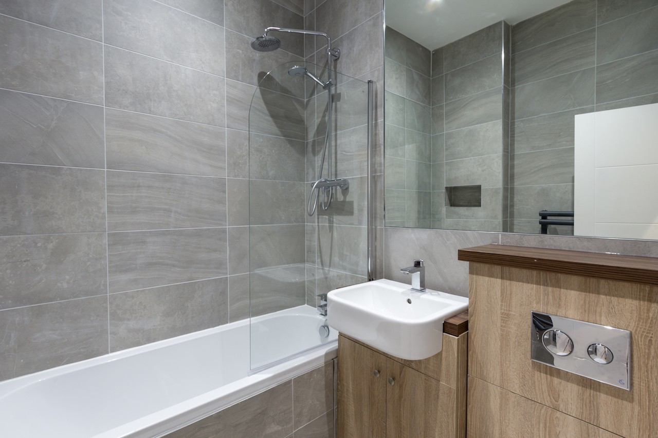 INVESTMENT - Long Leasehold Self Contained First Floor Flat