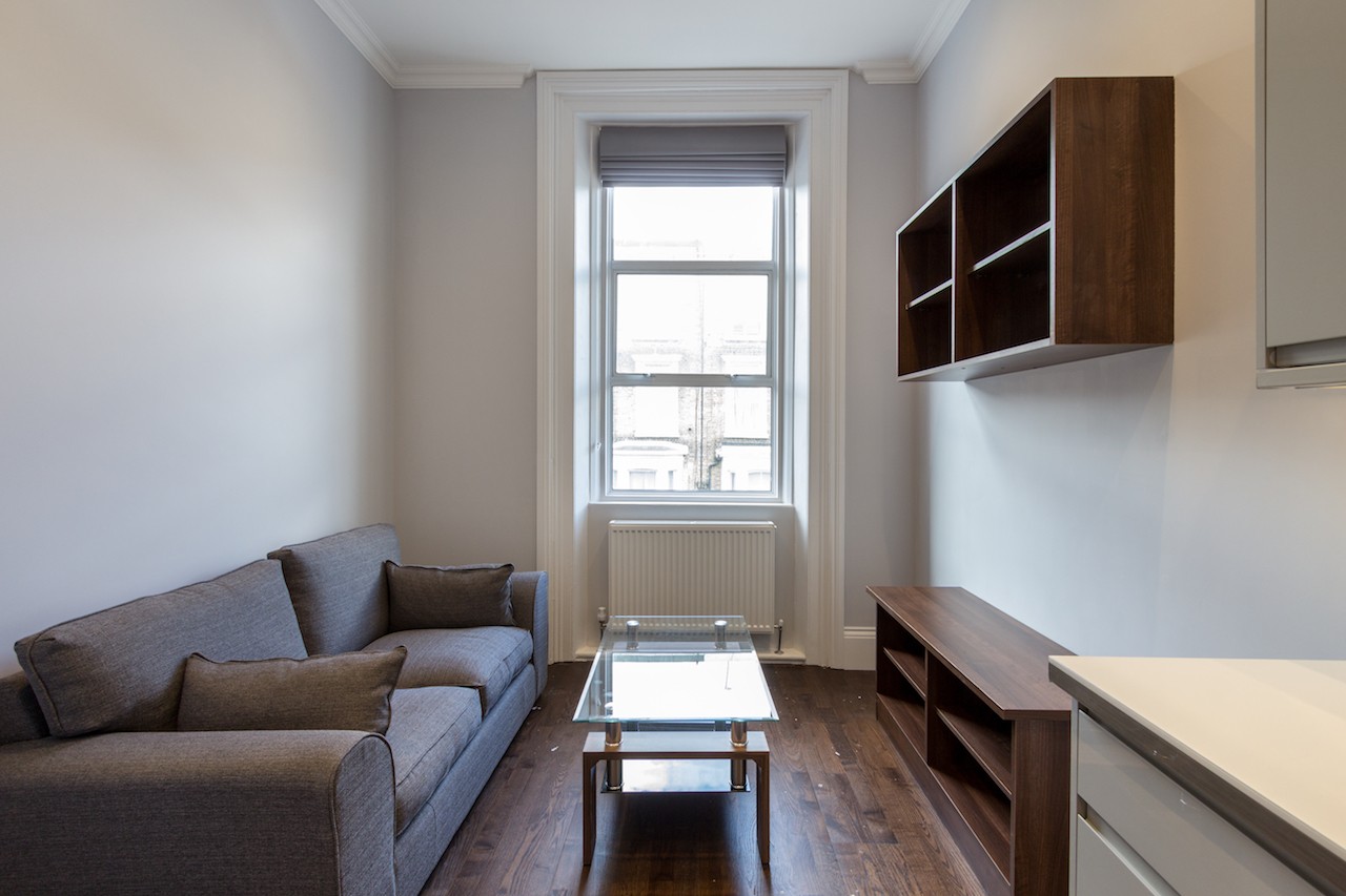 INVESTMENT - Long Leasehold Self Contained First Floor Flat