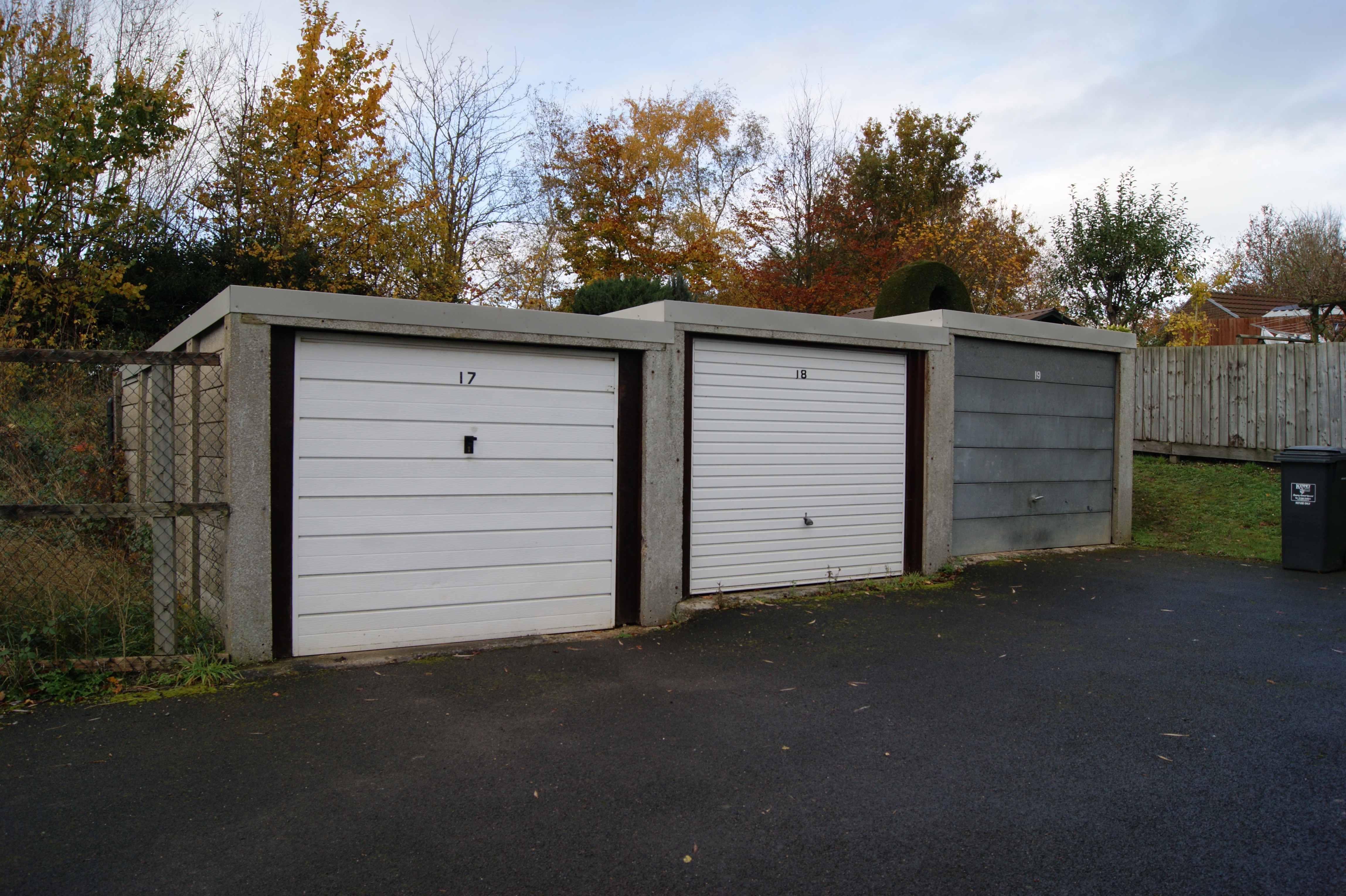 VACANT - Freehold Site and Garages