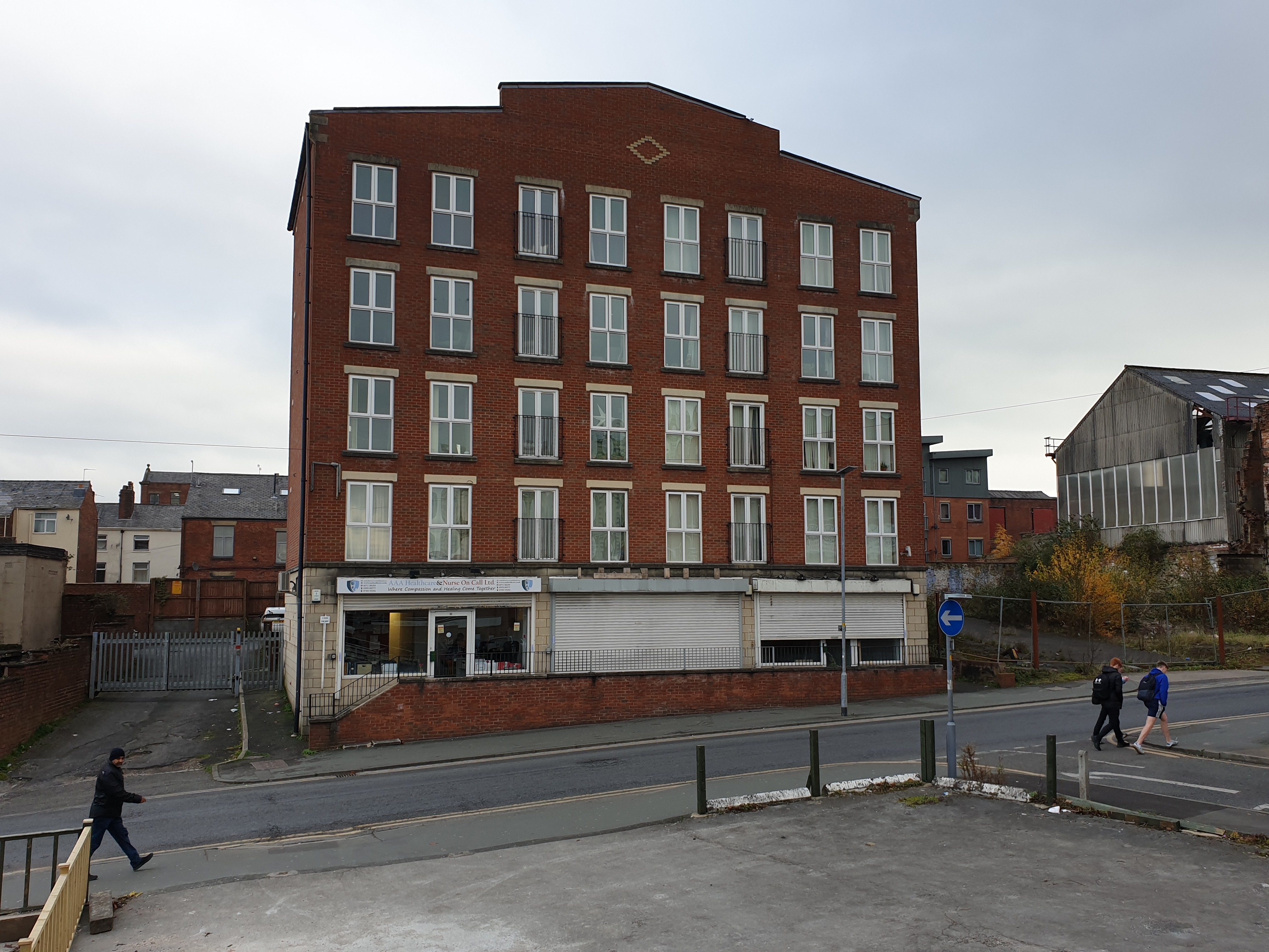 INVESTMENT - Leasehold Self Contained Fourth Floor Flat