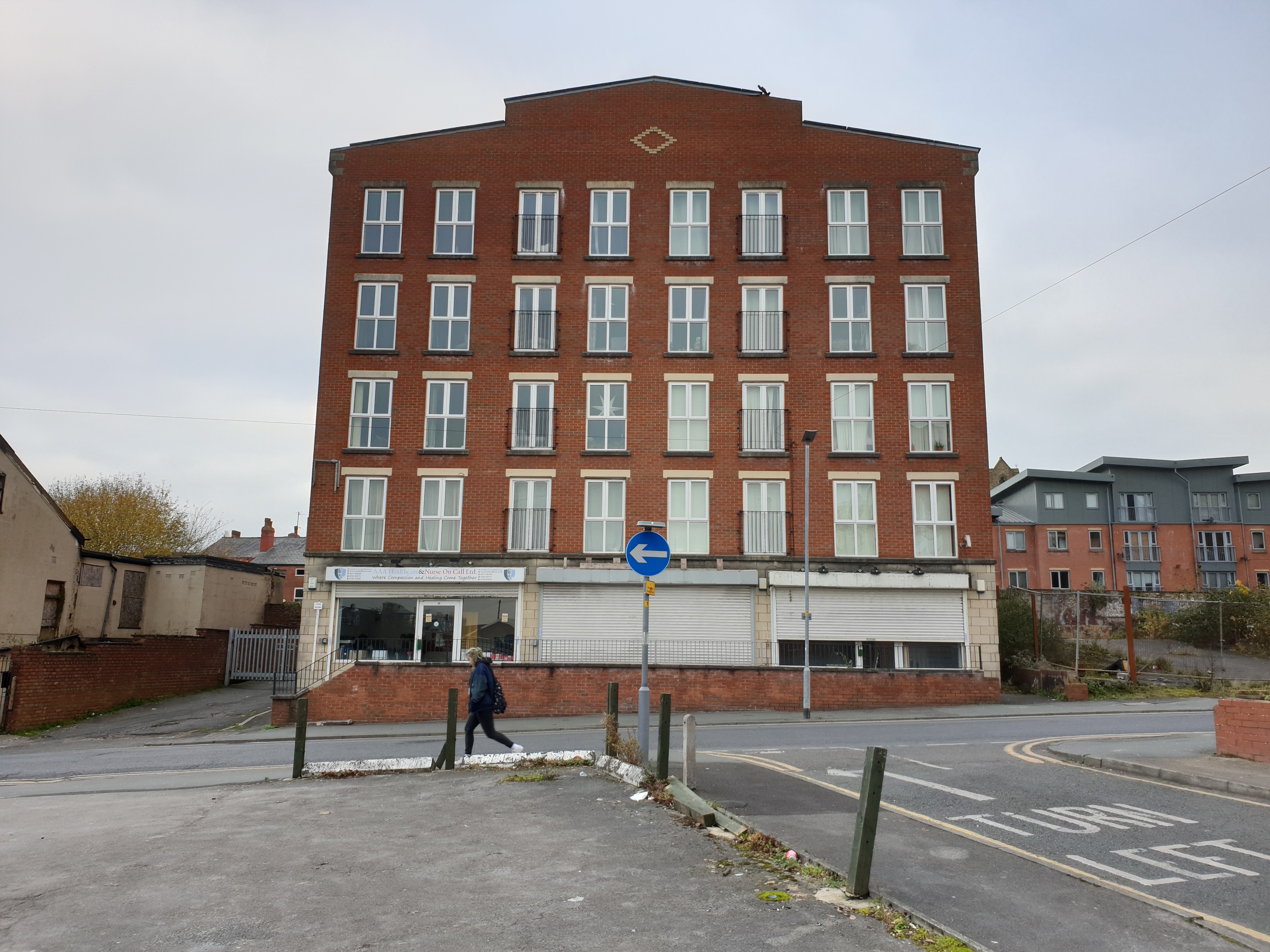 INVESTMENT - Leasehold Self Contained Fourth Floor Flat
