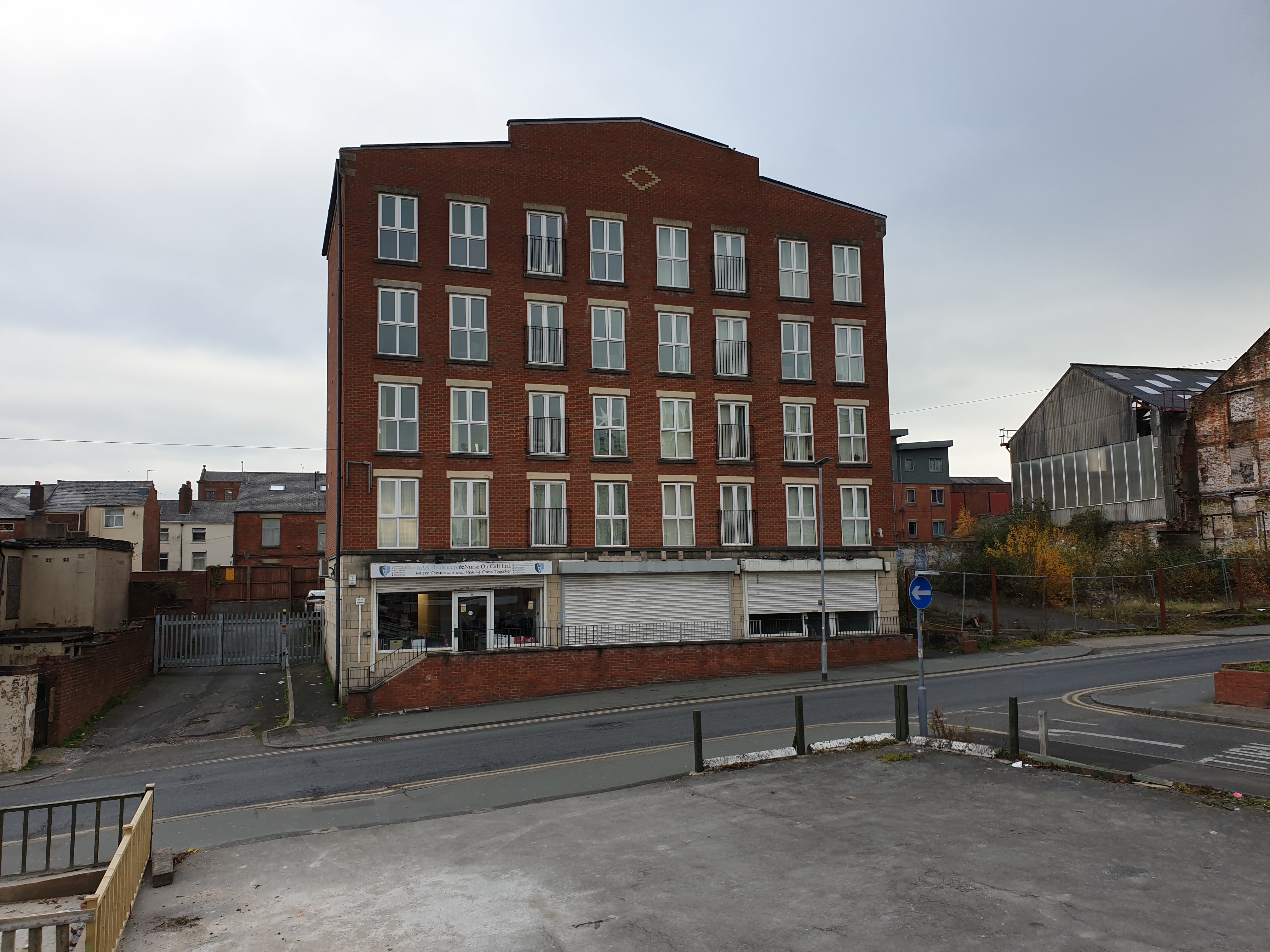 INVESTMENT - Leasehold Self Contained Fourth Floor Flat