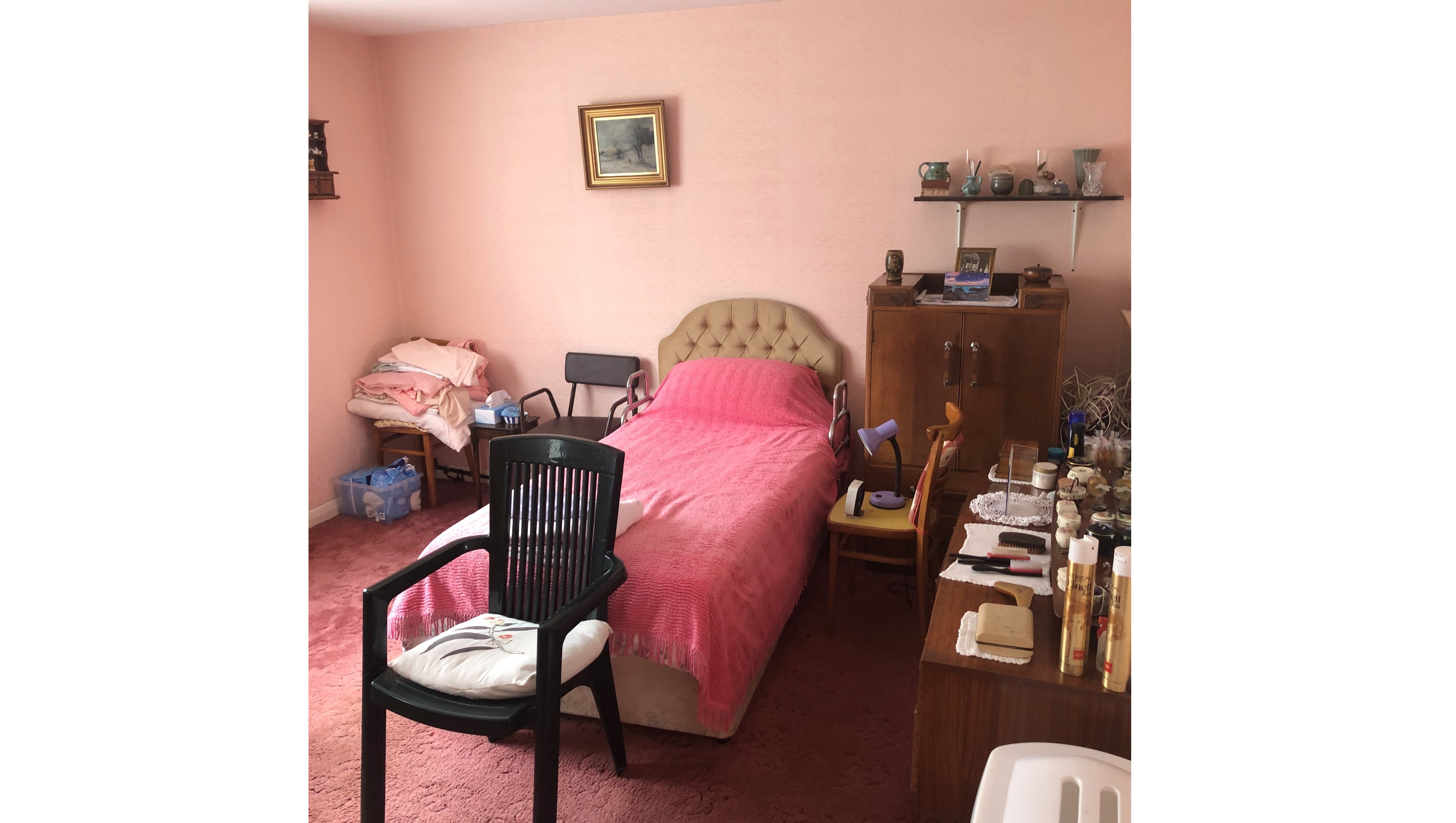 INVESTMENT - Freehold Self Contained Ground Floor Flat