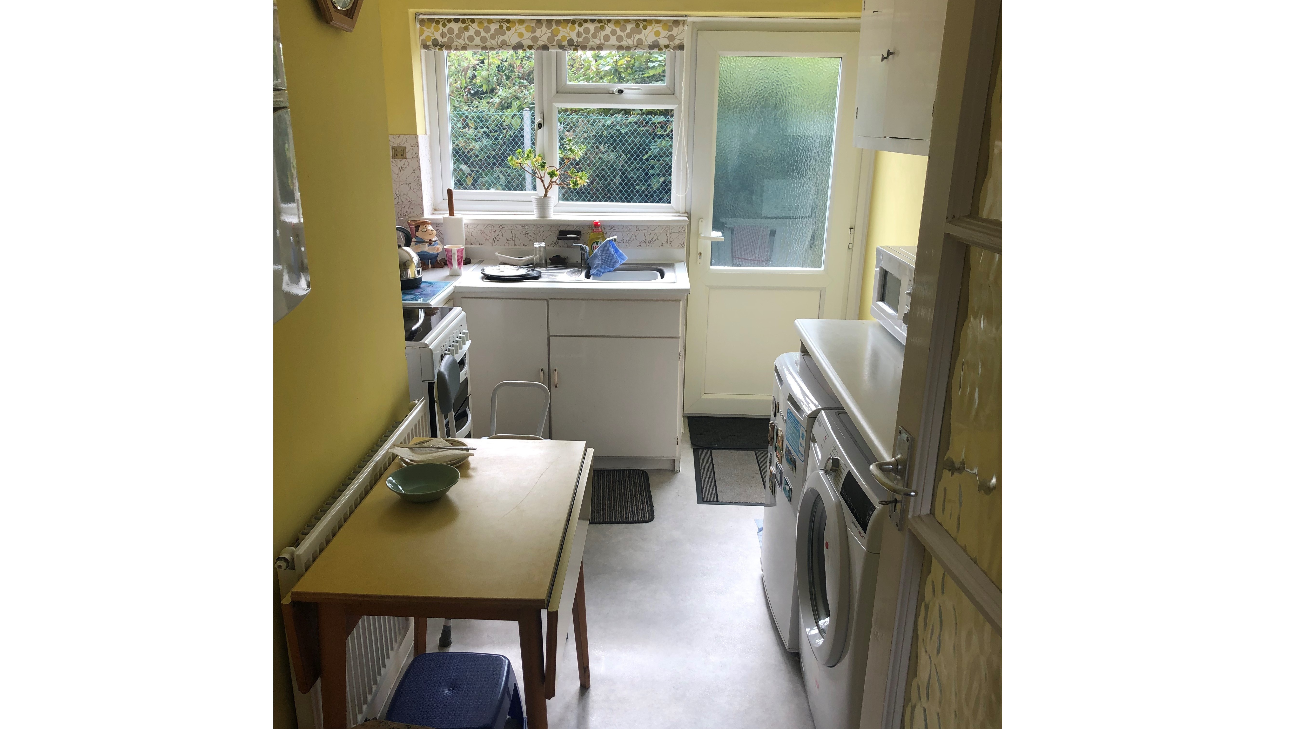 INVESTMENT - Freehold Self Contained Ground Floor Flat