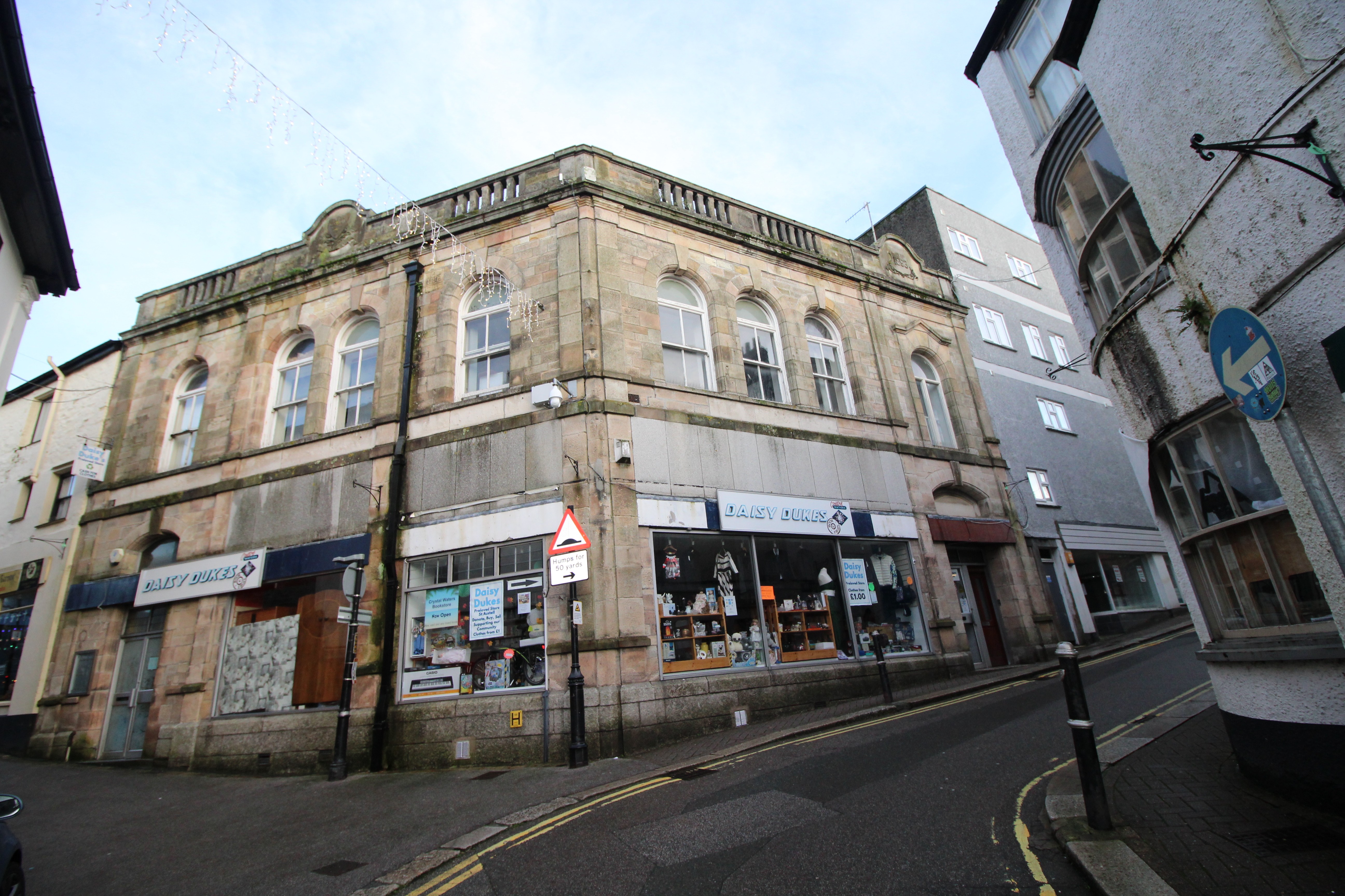 VACANT - Leasehold Self Contained Flat