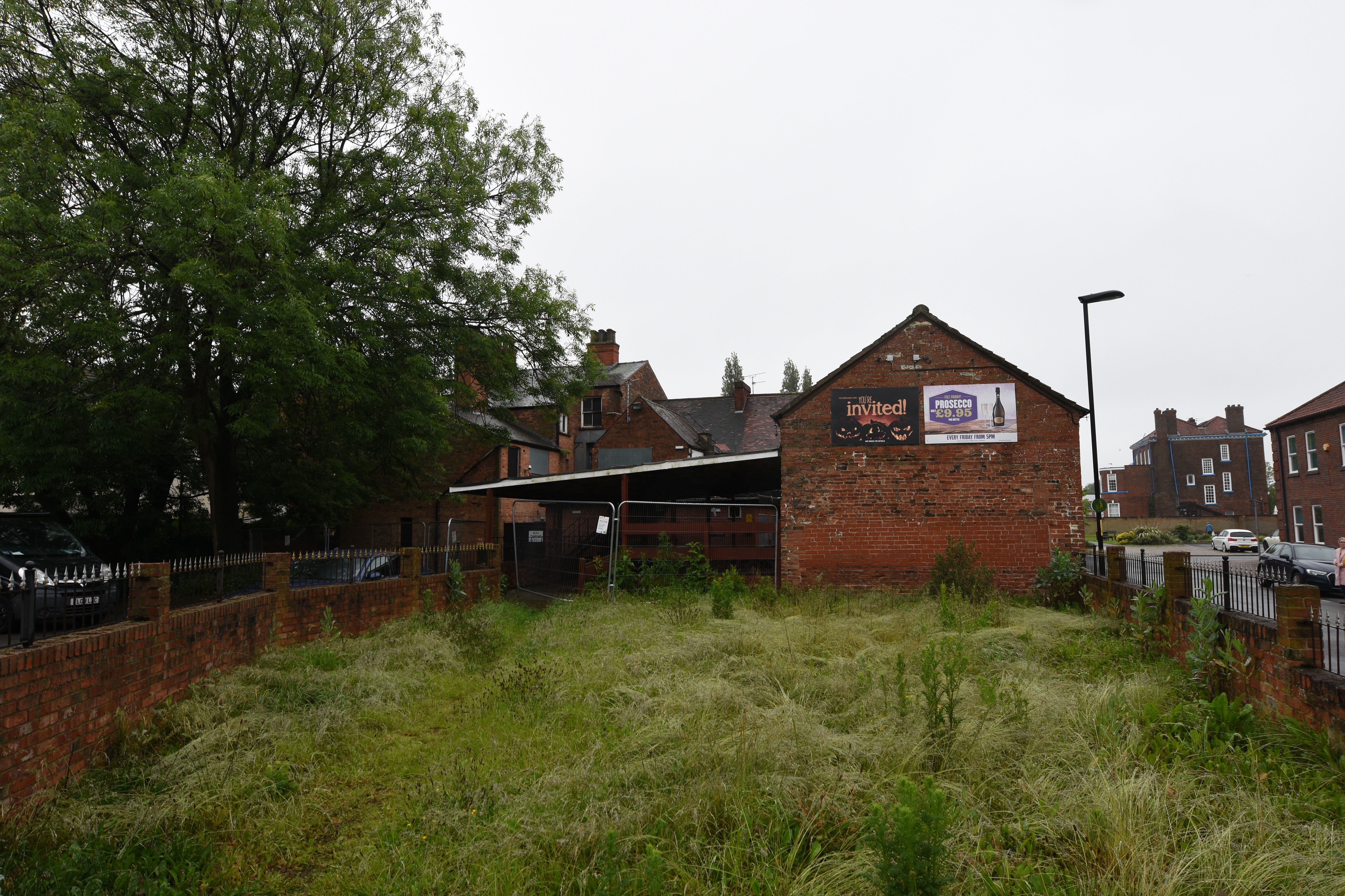 Freehold Vacant Public House with Site