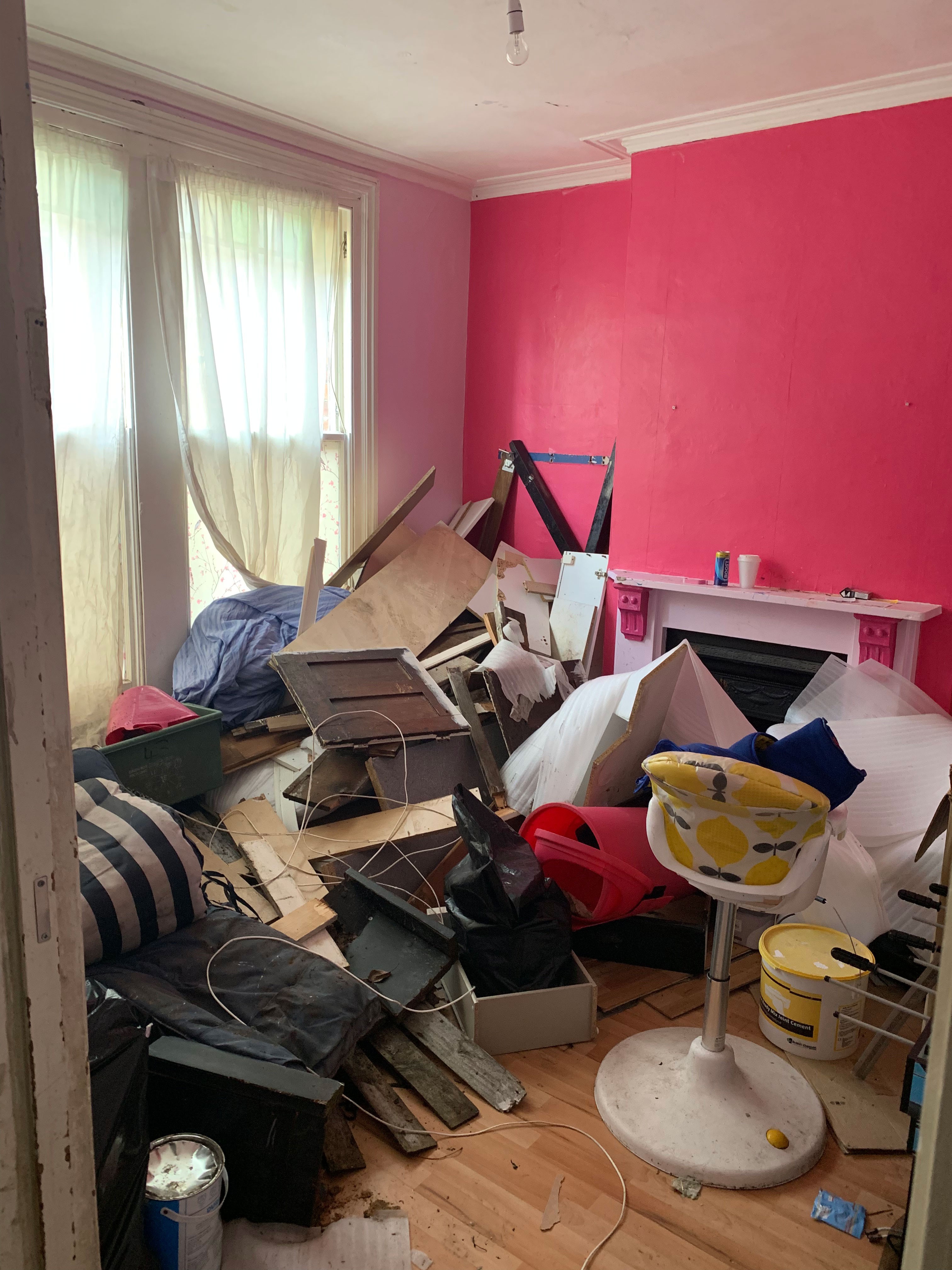 VACANT - Freehold Mid Terrace House