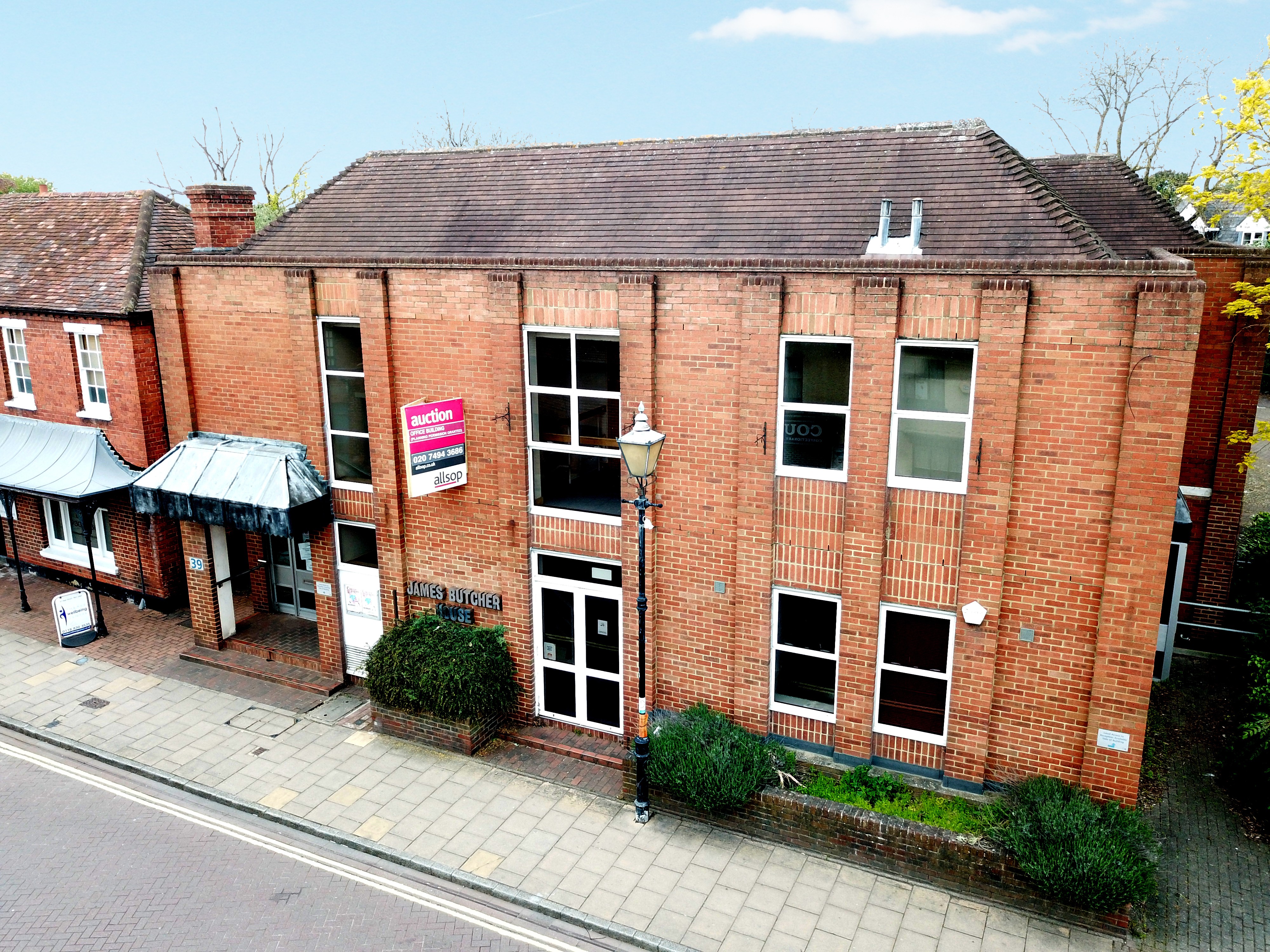 VACANT - A Freehold Development Opportunity 