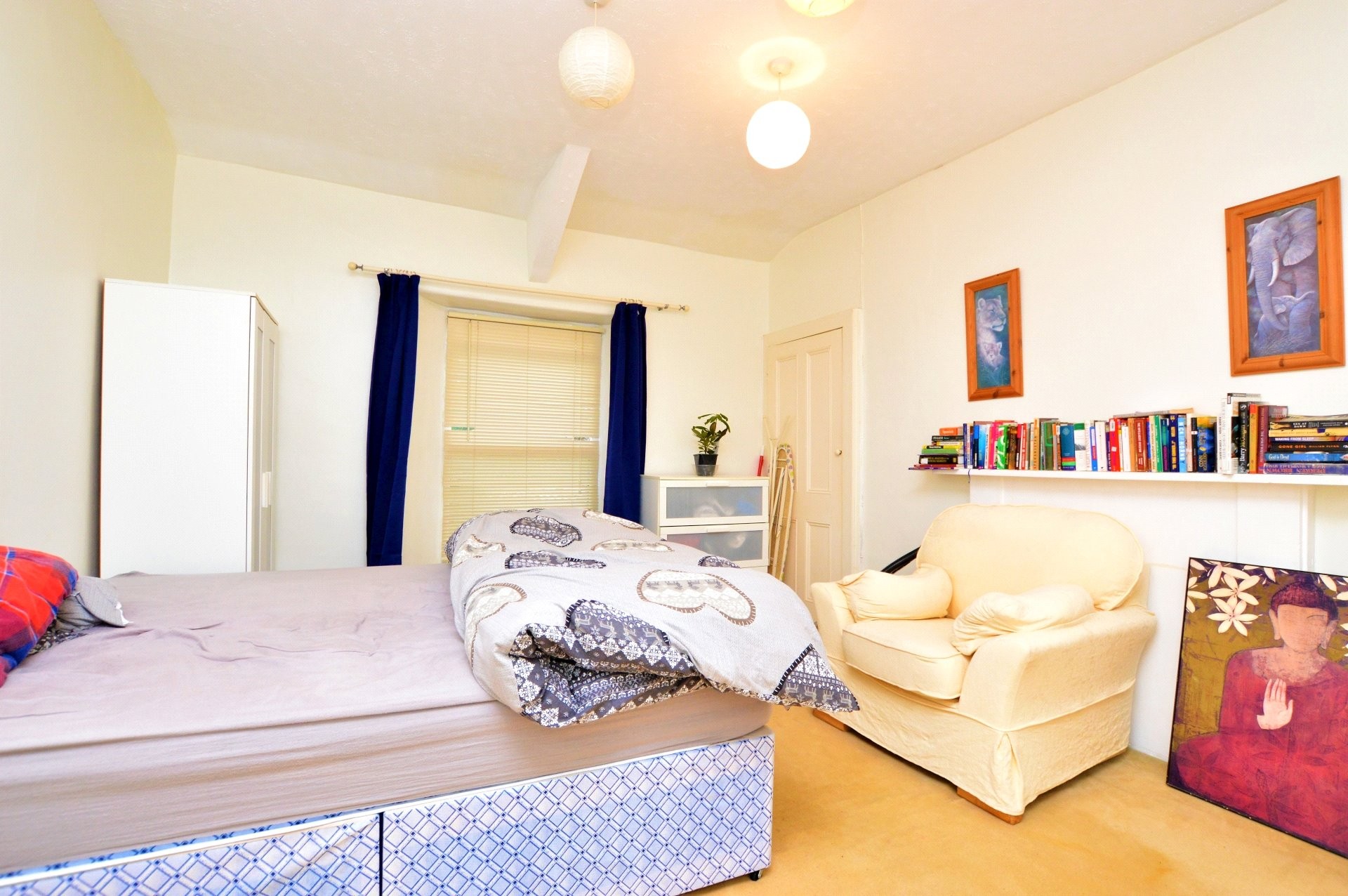 INVESTMENT/PART VACANT - Freehold Mid Terrace Building