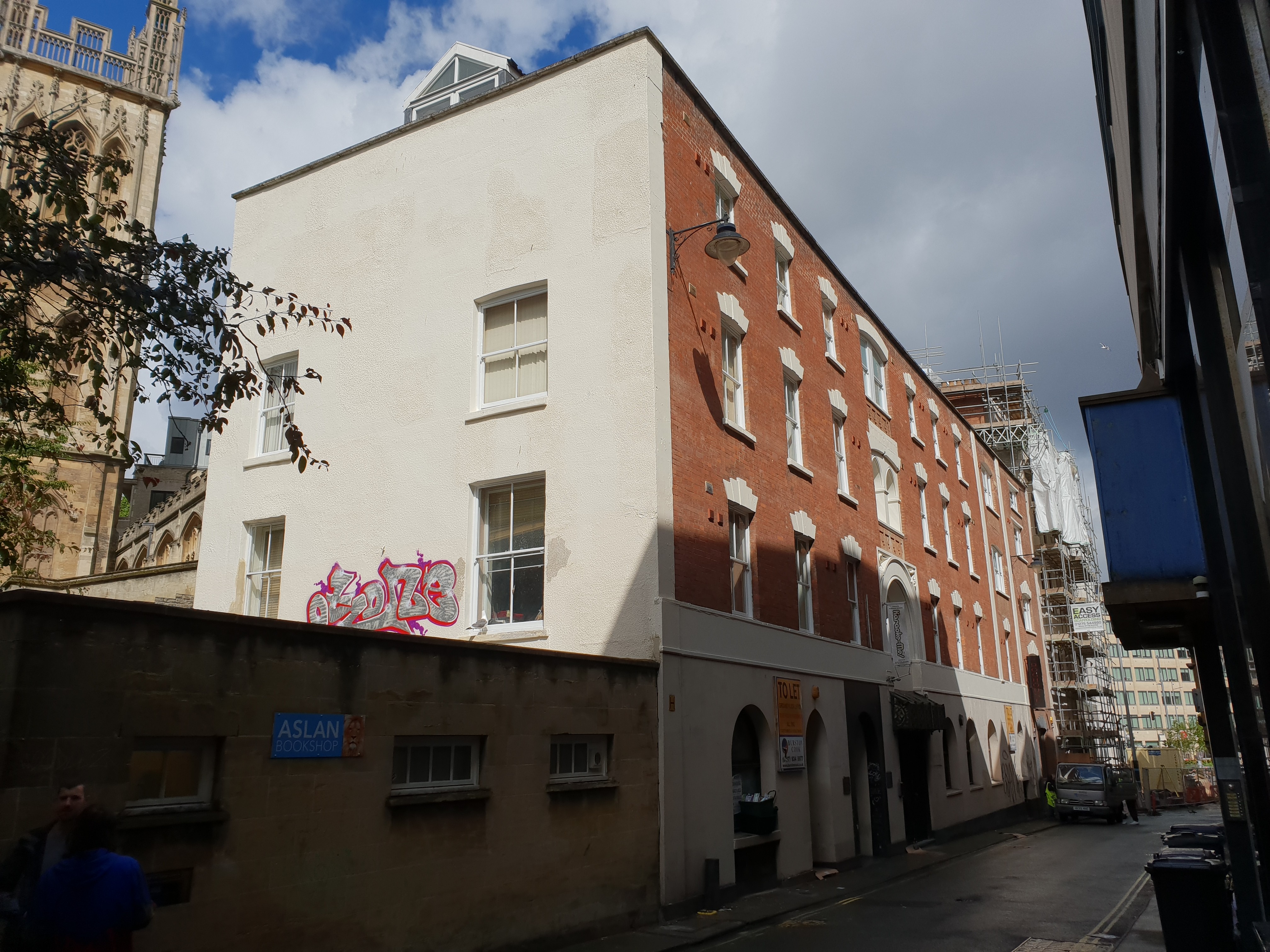 INVESTMENT - Leasehold Self Contained Third Floor Flat