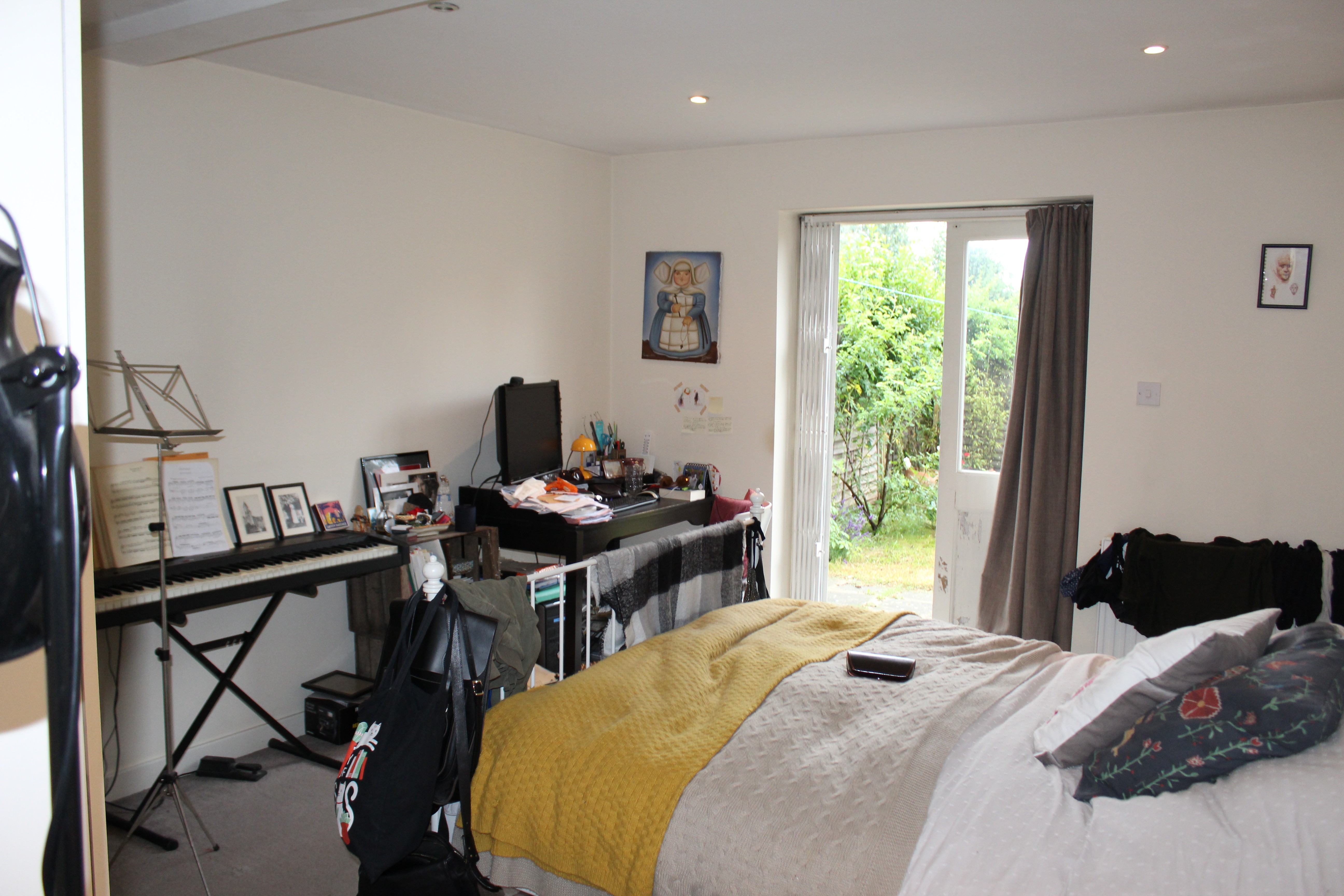 INVESTMENT - Leasehold Self Contained Lower Ground Floor Garden Flat