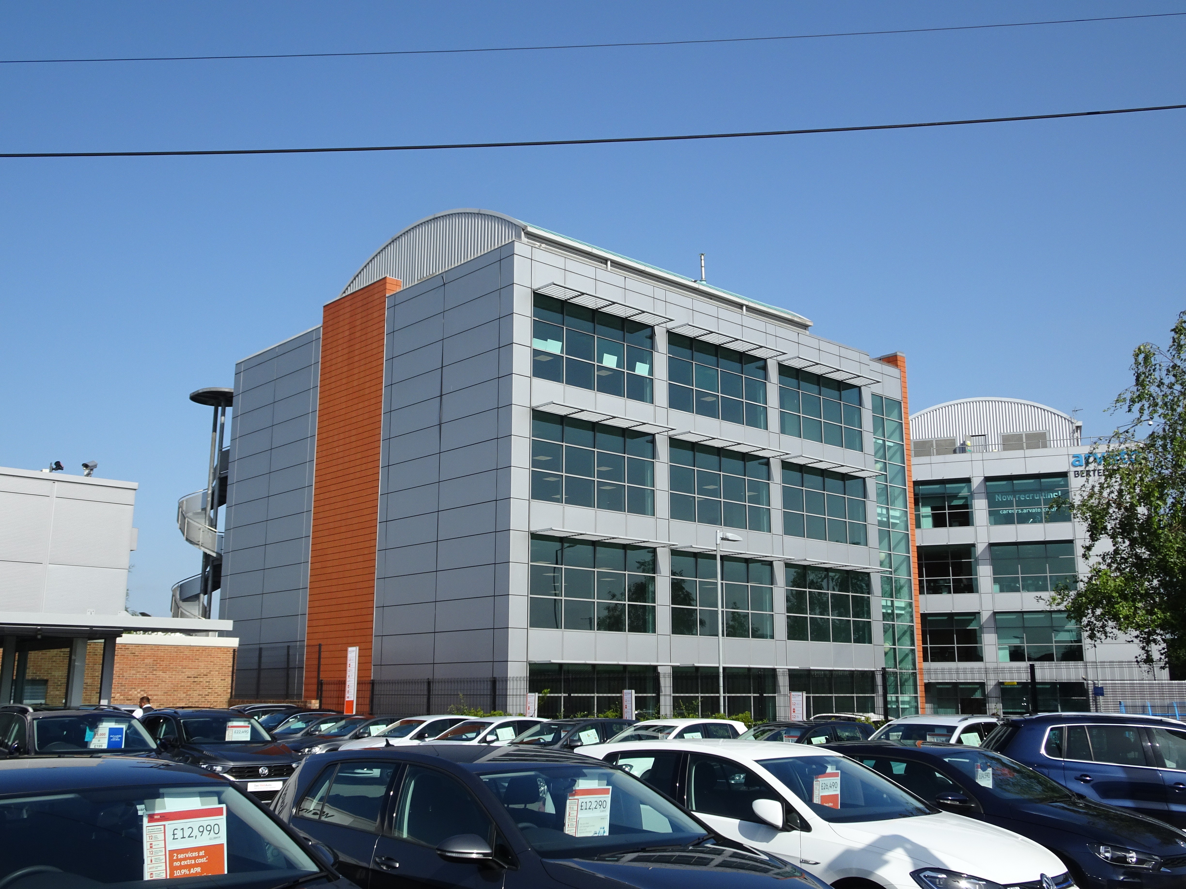 VACANT - Freehold Former Office Building with Planning 