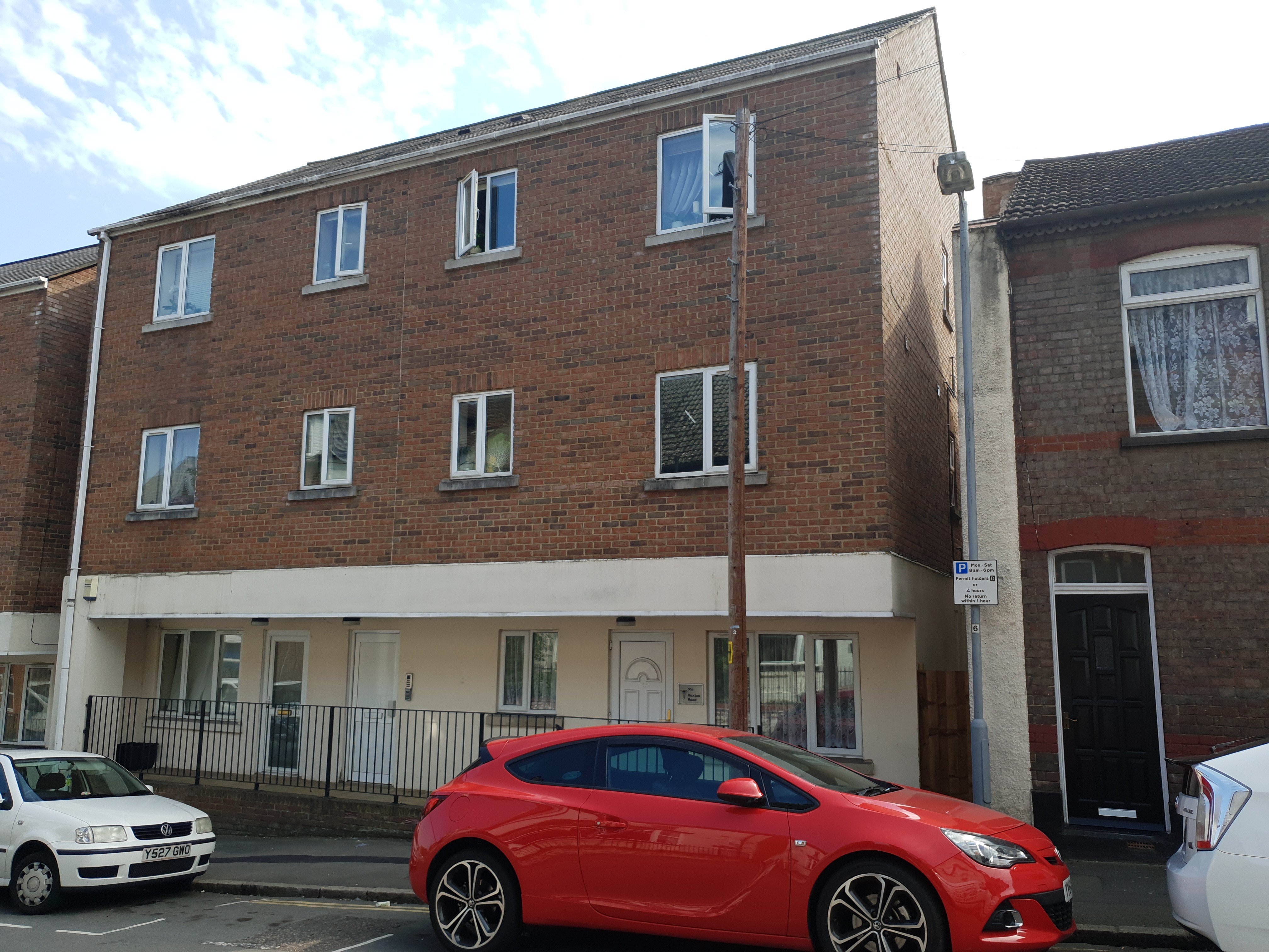 VACANT - Leasehold Self Contained Purpose Built Ground Floor Flat