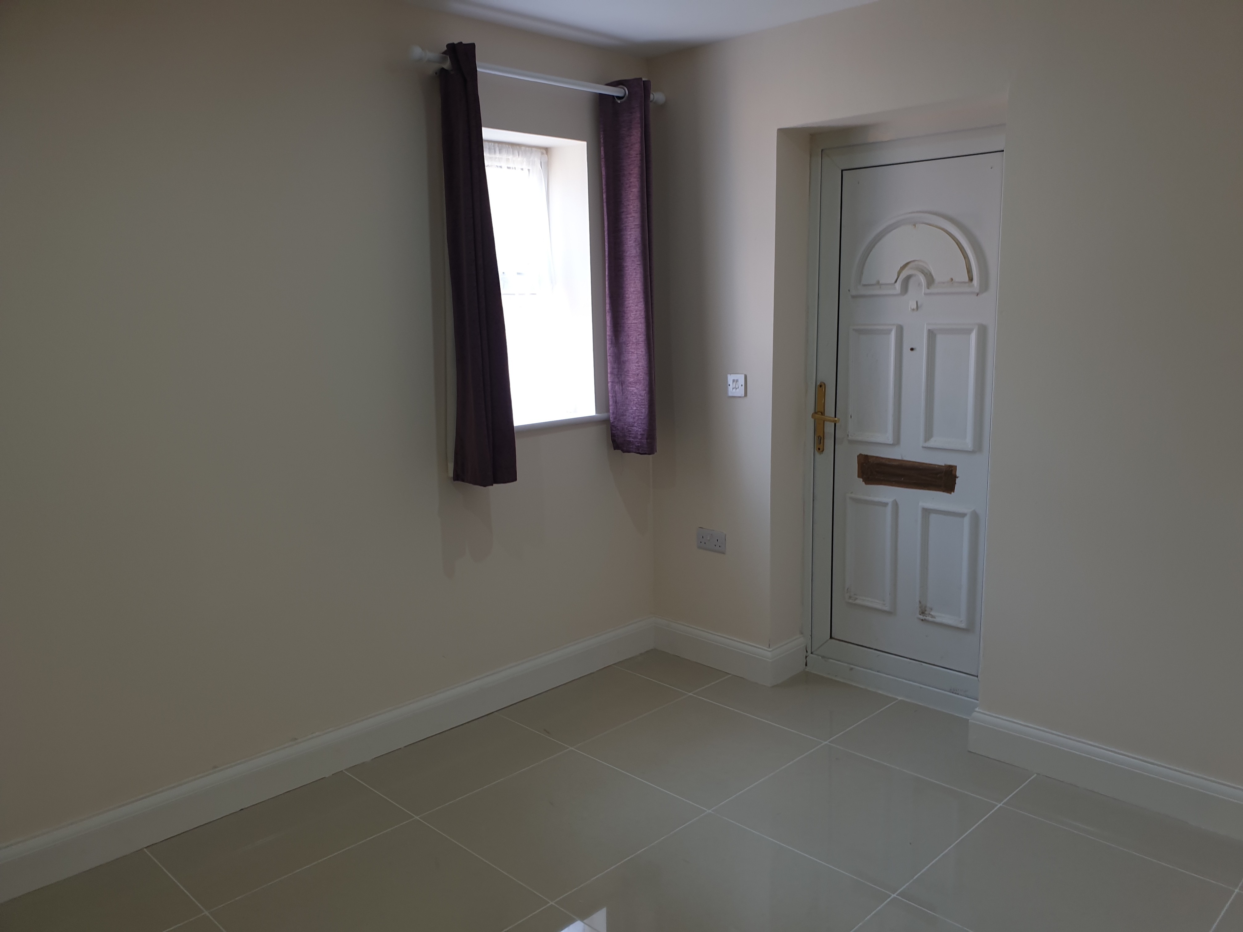 VACANT - Leasehold Self Contained Purpose Built Ground Floor Flat