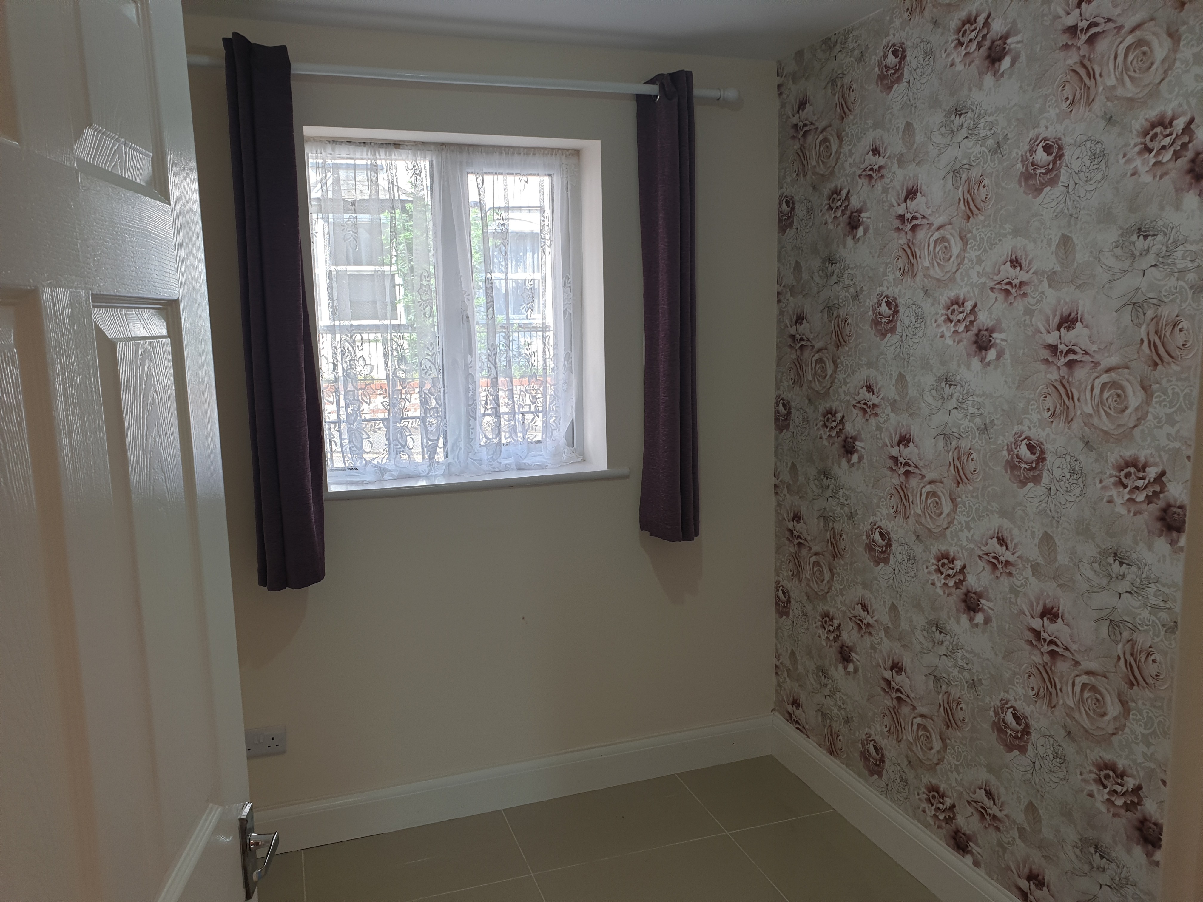 VACANT - Leasehold Self Contained Purpose Built Ground Floor Flat