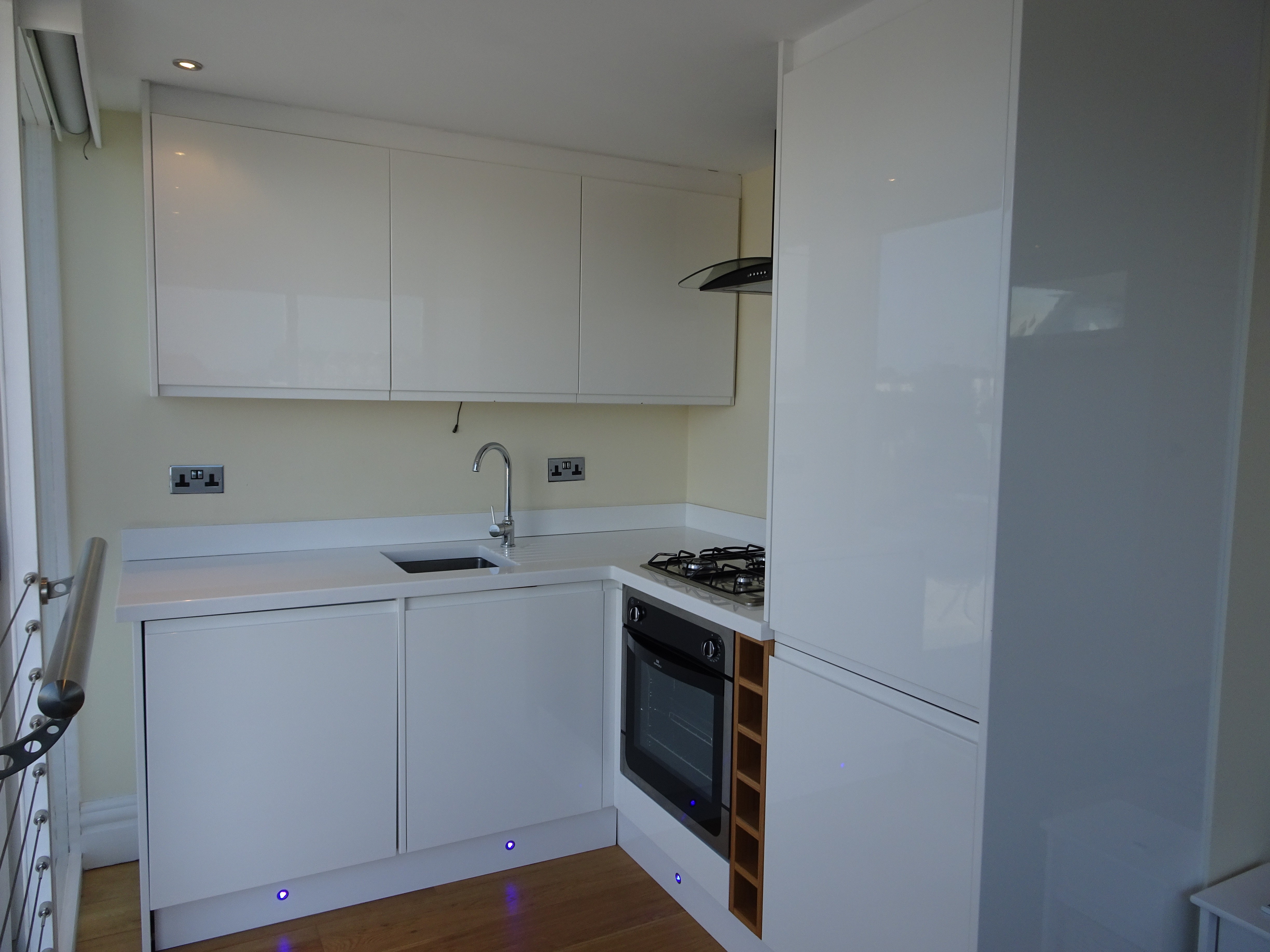 VACANT - Long Leasehold (Share of Freehold) Self Contained Third Floor Flat