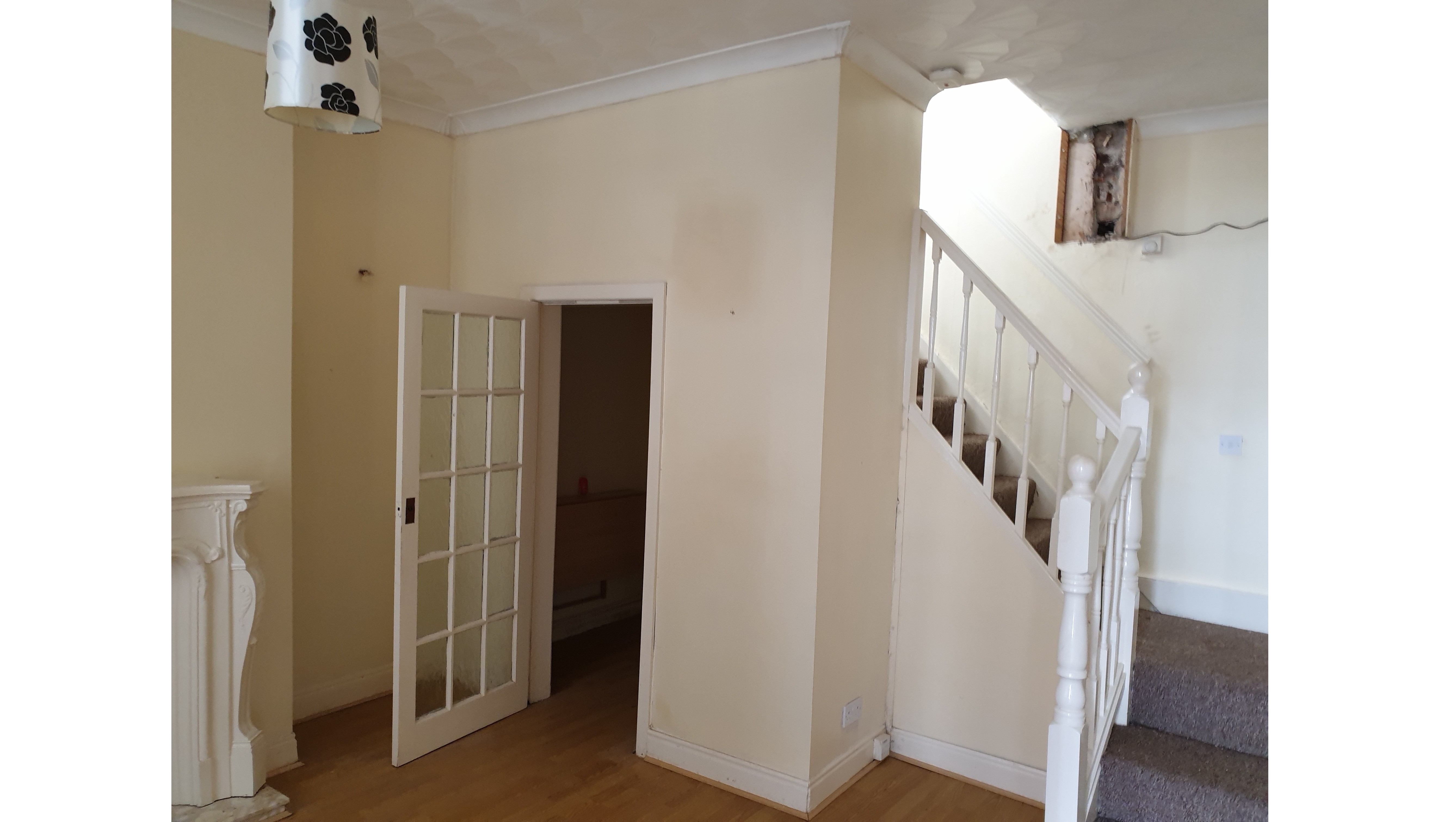 VACANT - Freehold Mid Terrace House 