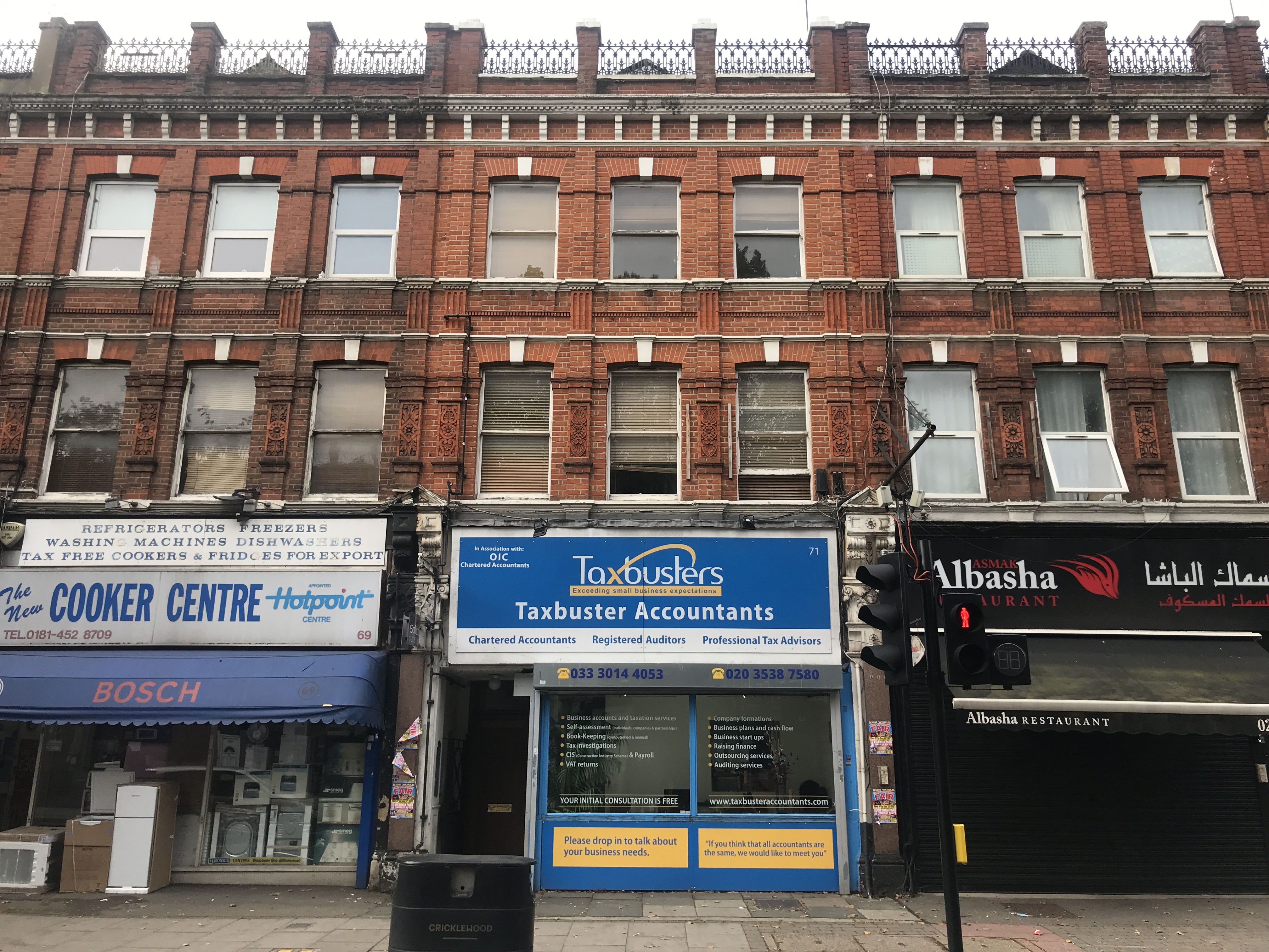 INVESTMENT - Freehold Mid Terrace Building