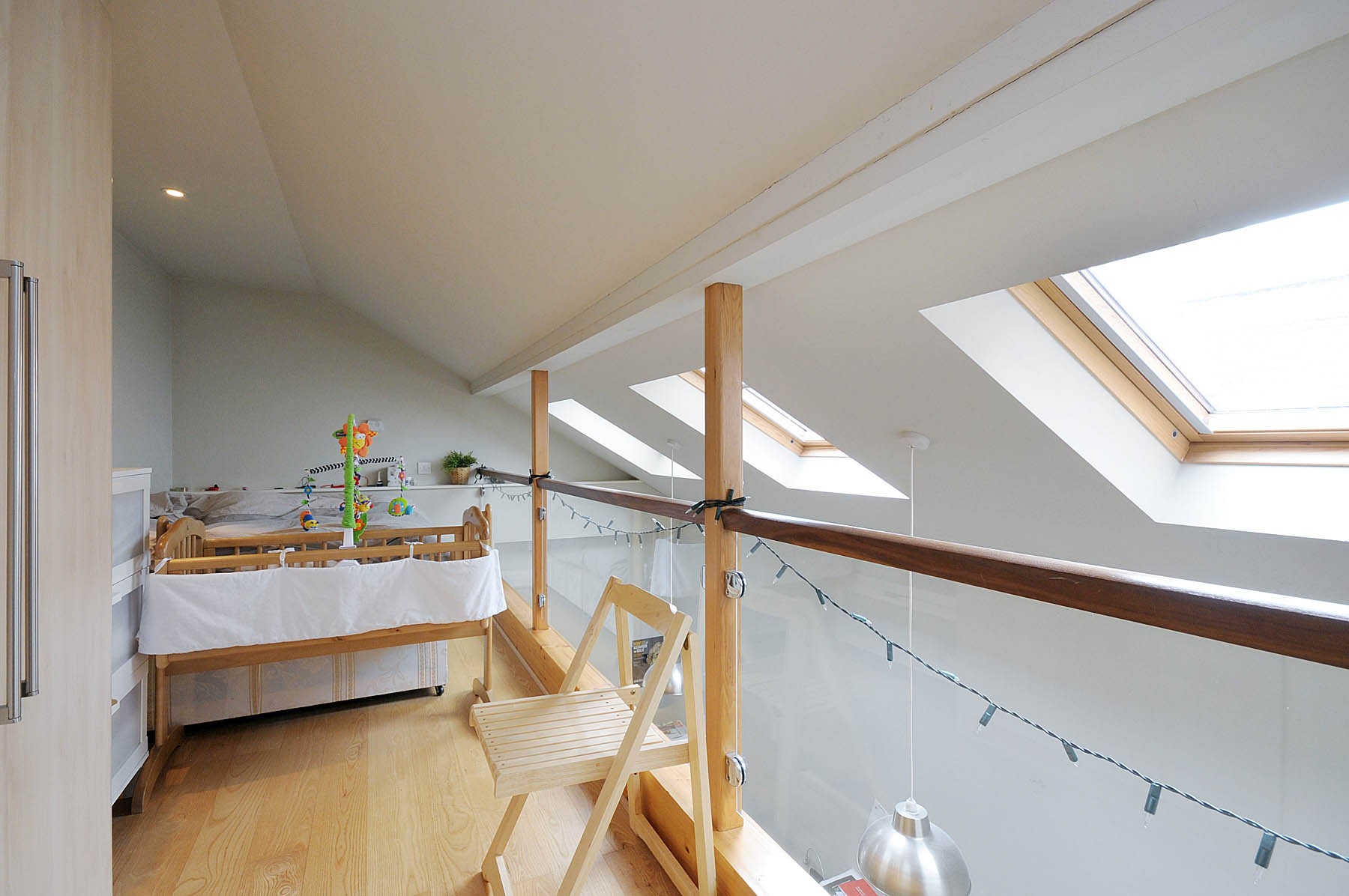 INVESTMENT - Freehold Mid Terrace Building