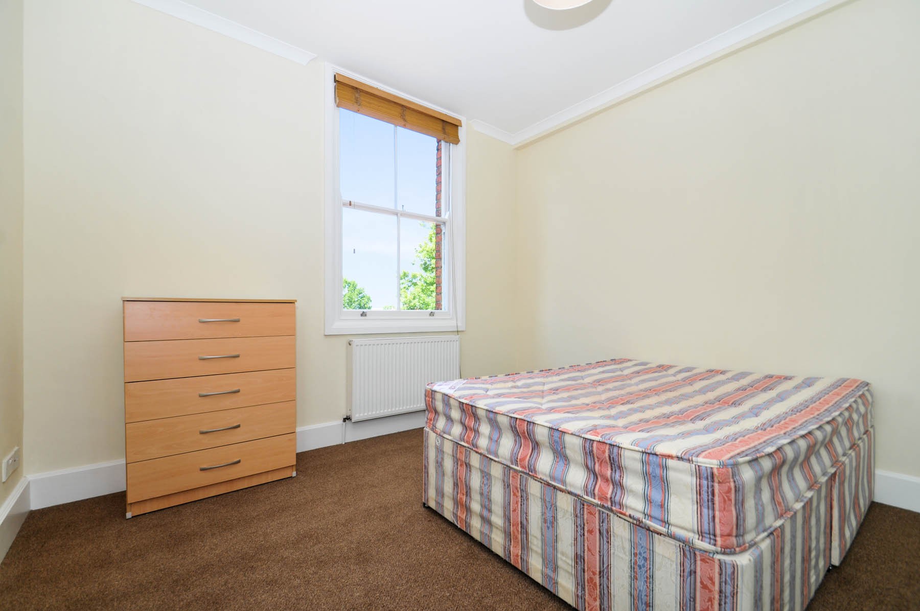 INVESTMENT - Freehold Mid Terrace Building