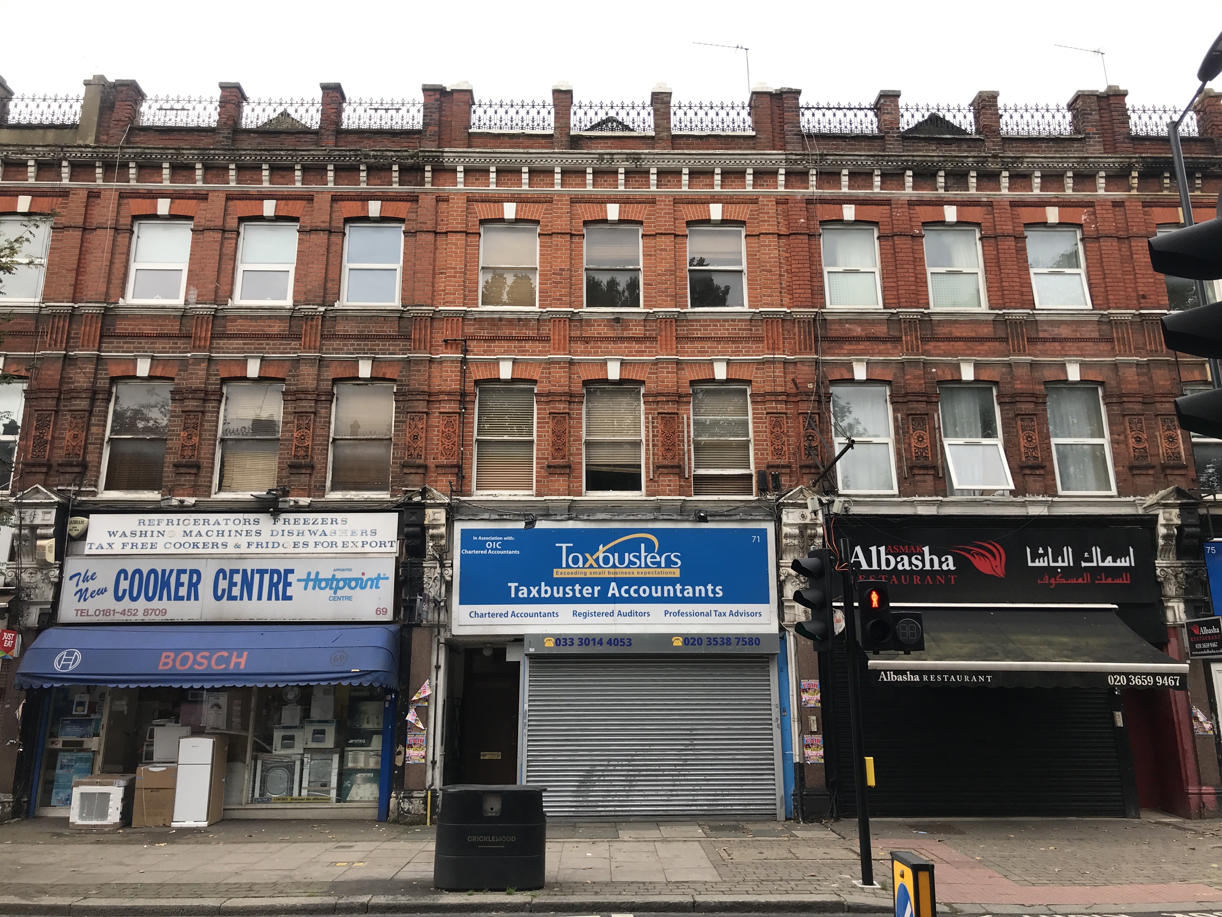INVESTMENT - Freehold Mid Terrace Building