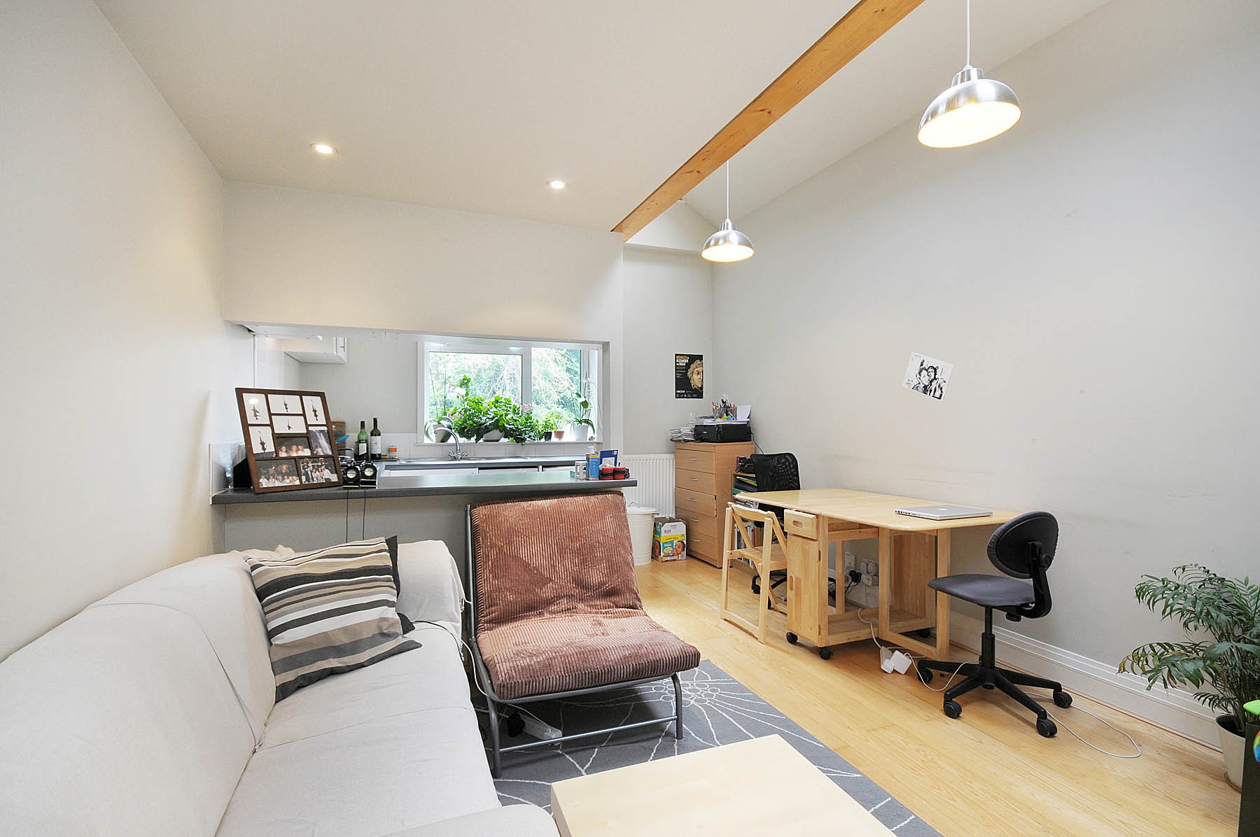 INVESTMENT - Freehold Mid Terrace Building