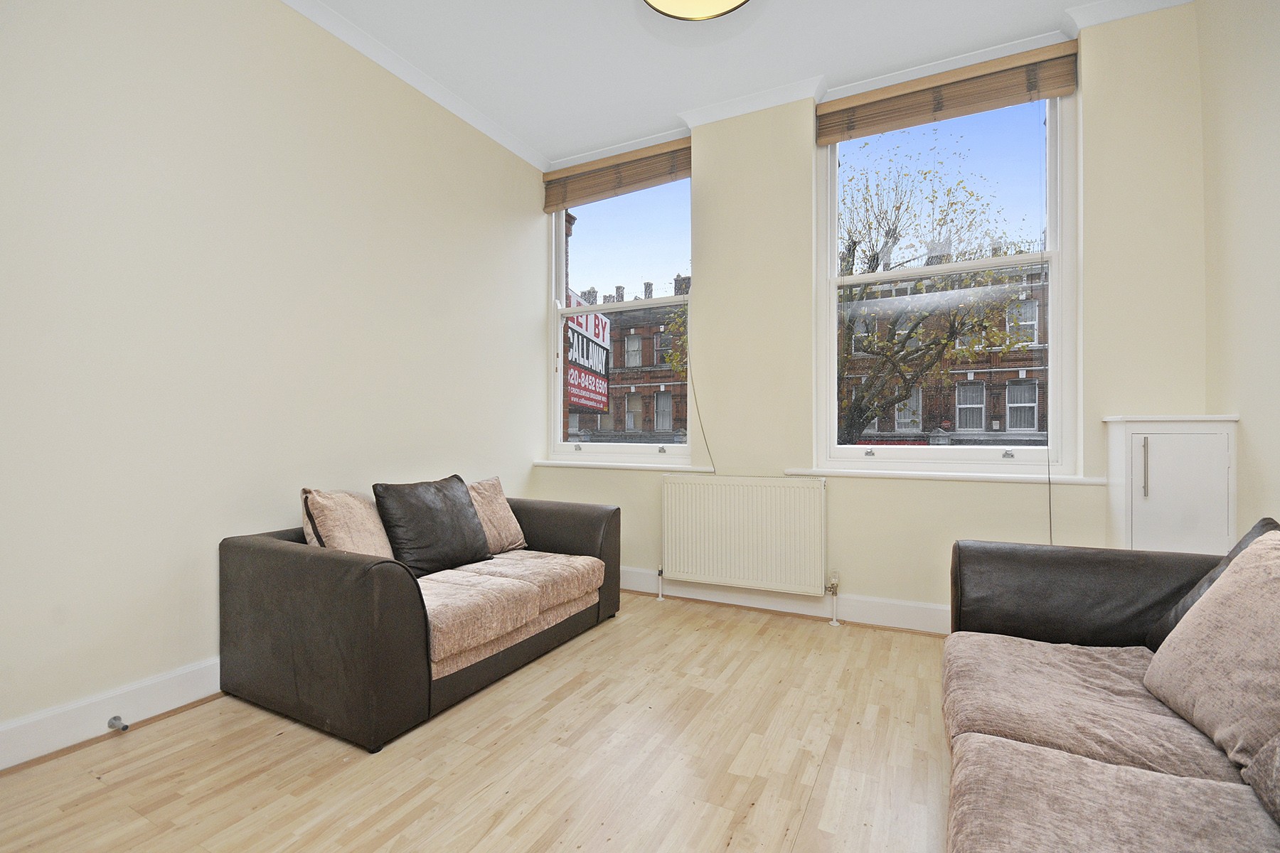 INVESTMENT - Freehold Mid Terrace Building
