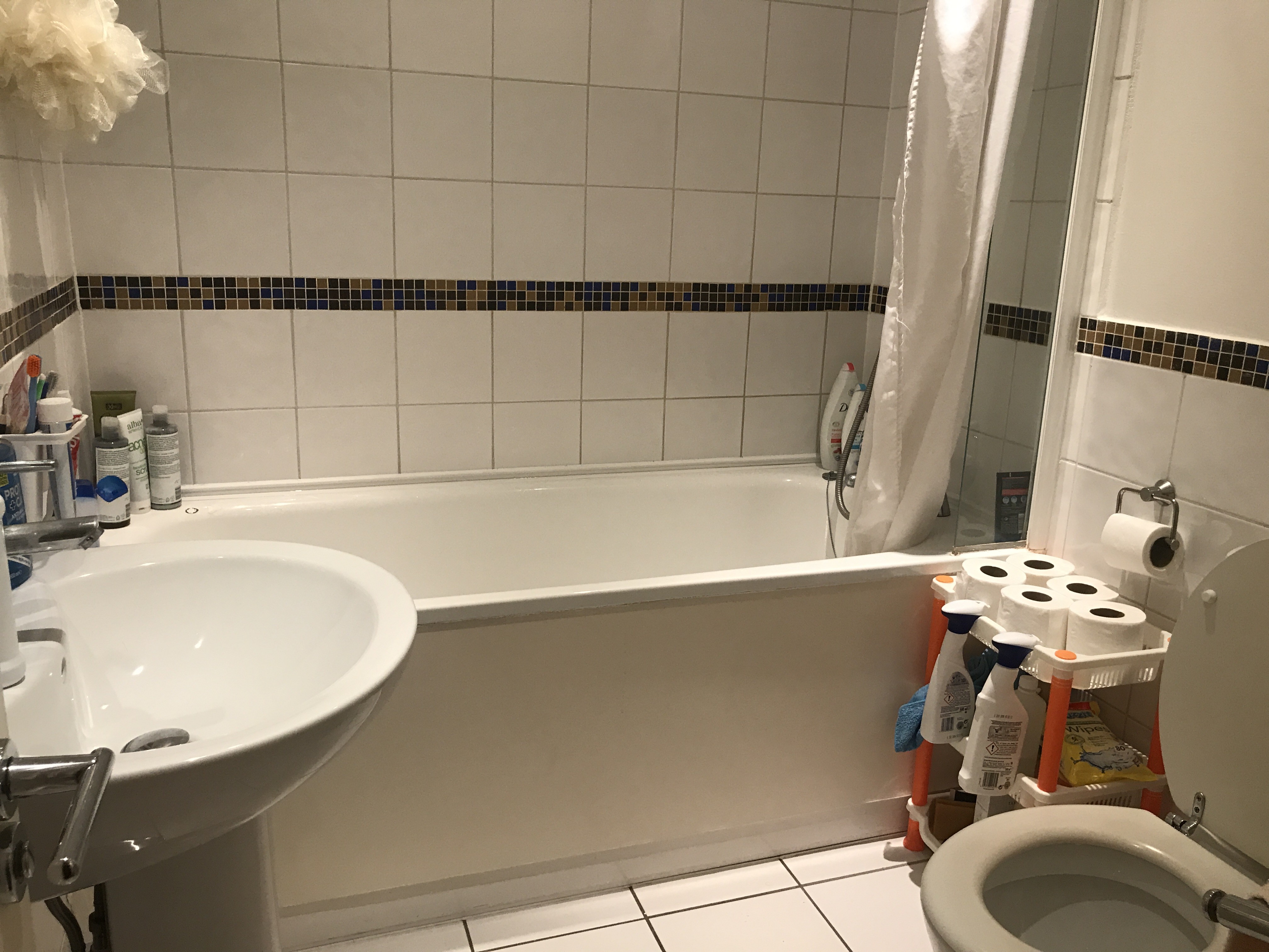 INVESTMENT - Freehold Mid Terrace Building