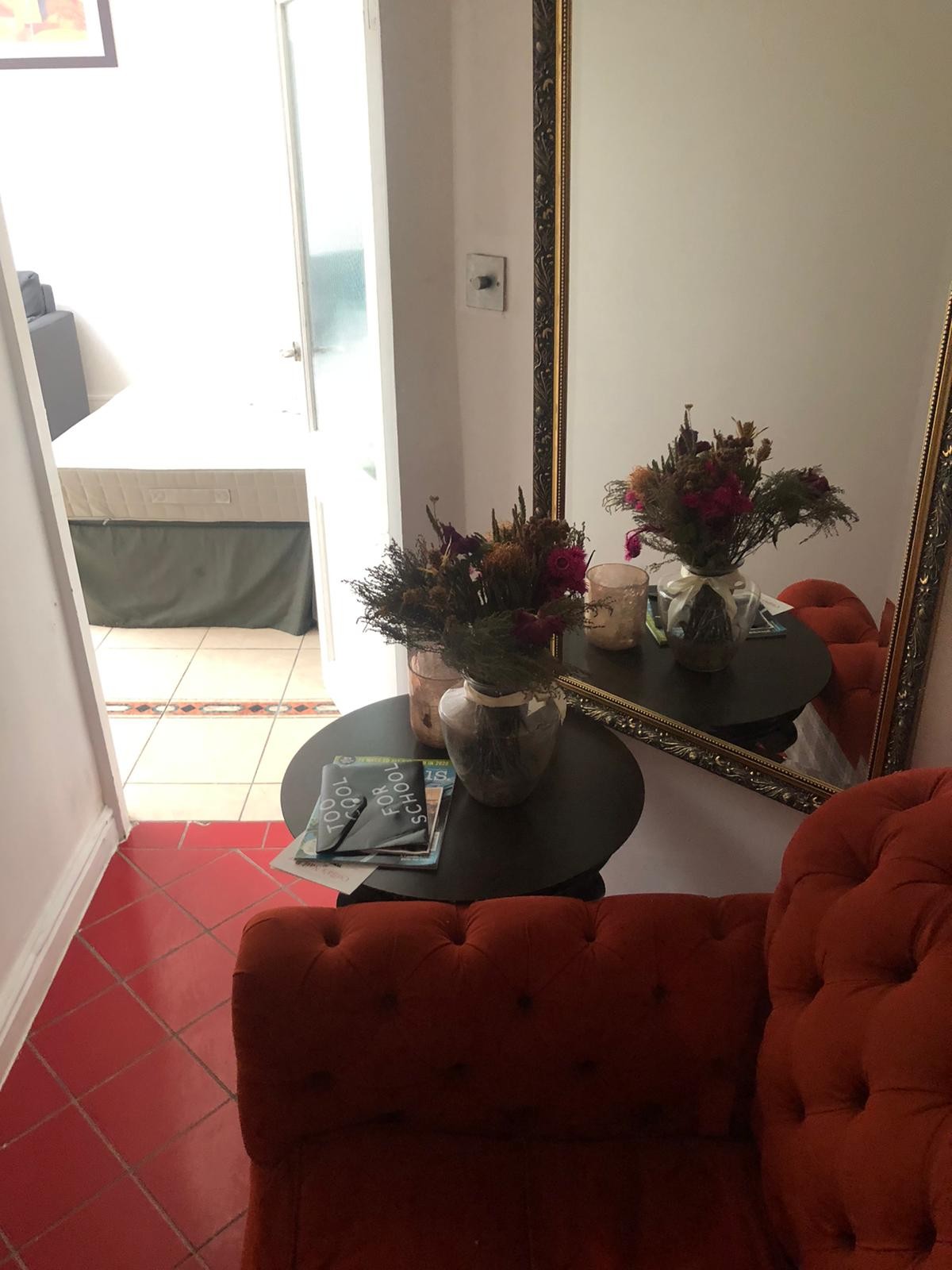 VACANT - Leasehold Self Contained Lower Ground Floor Flat