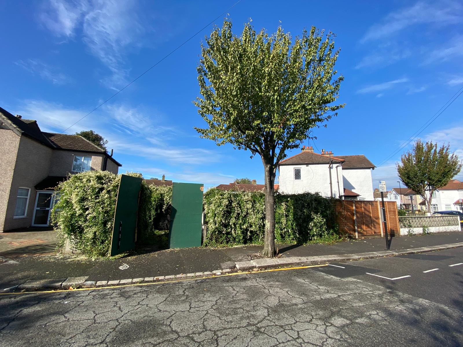 VACANT - Freehold Site and Garage