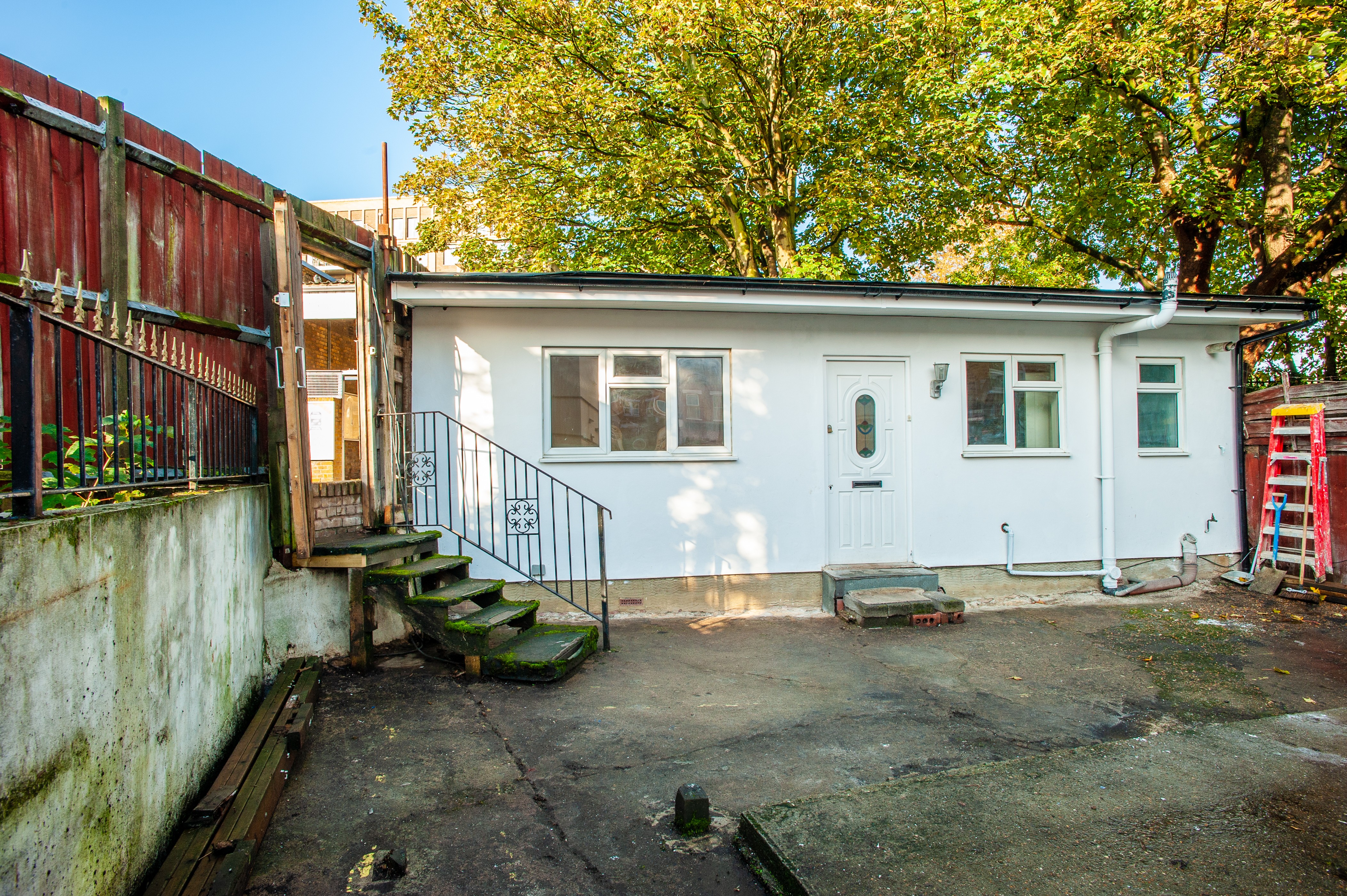 INVESTMENT - Freehold Bungalow 