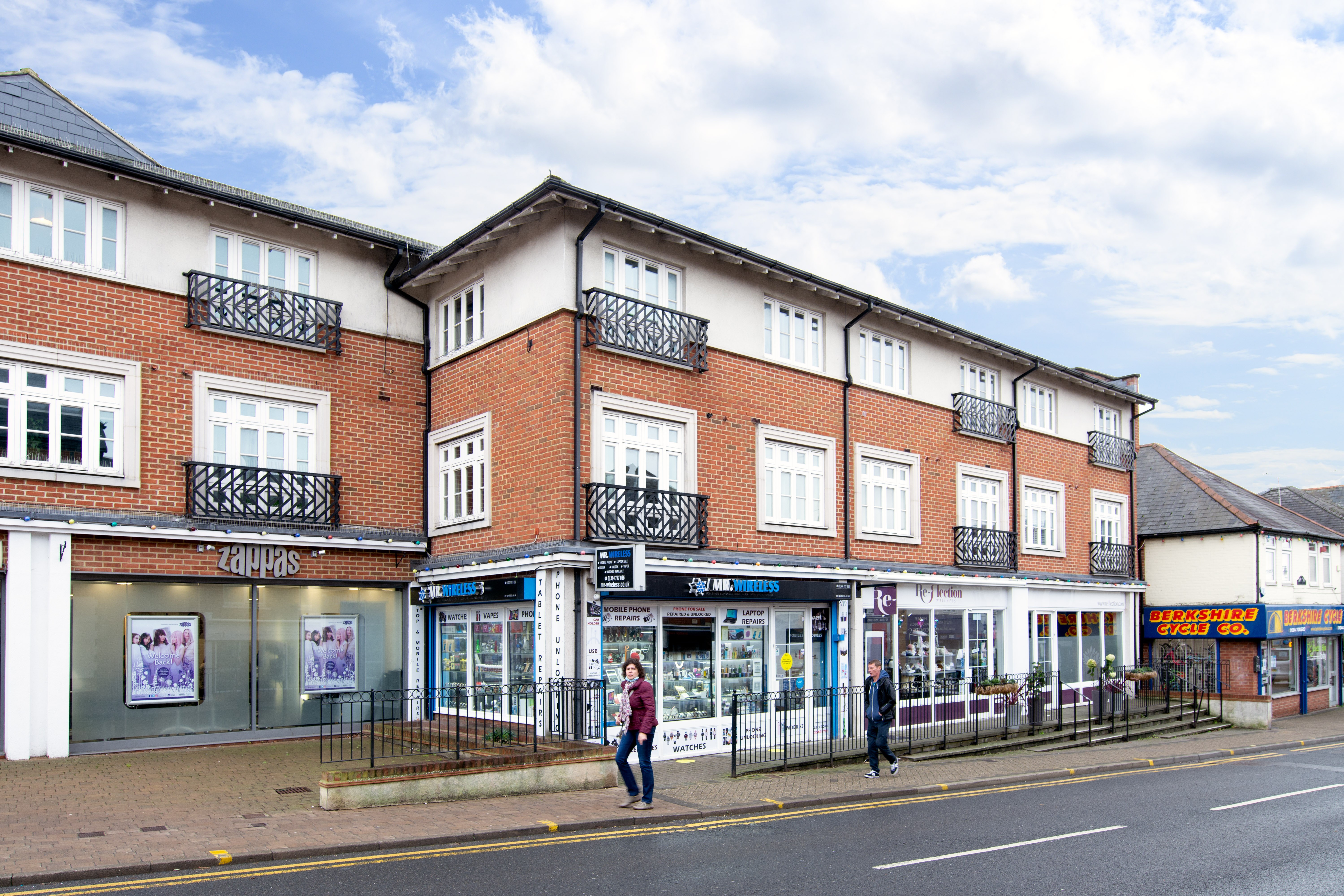 Freehold Shop and Residential Ground Rent Investment