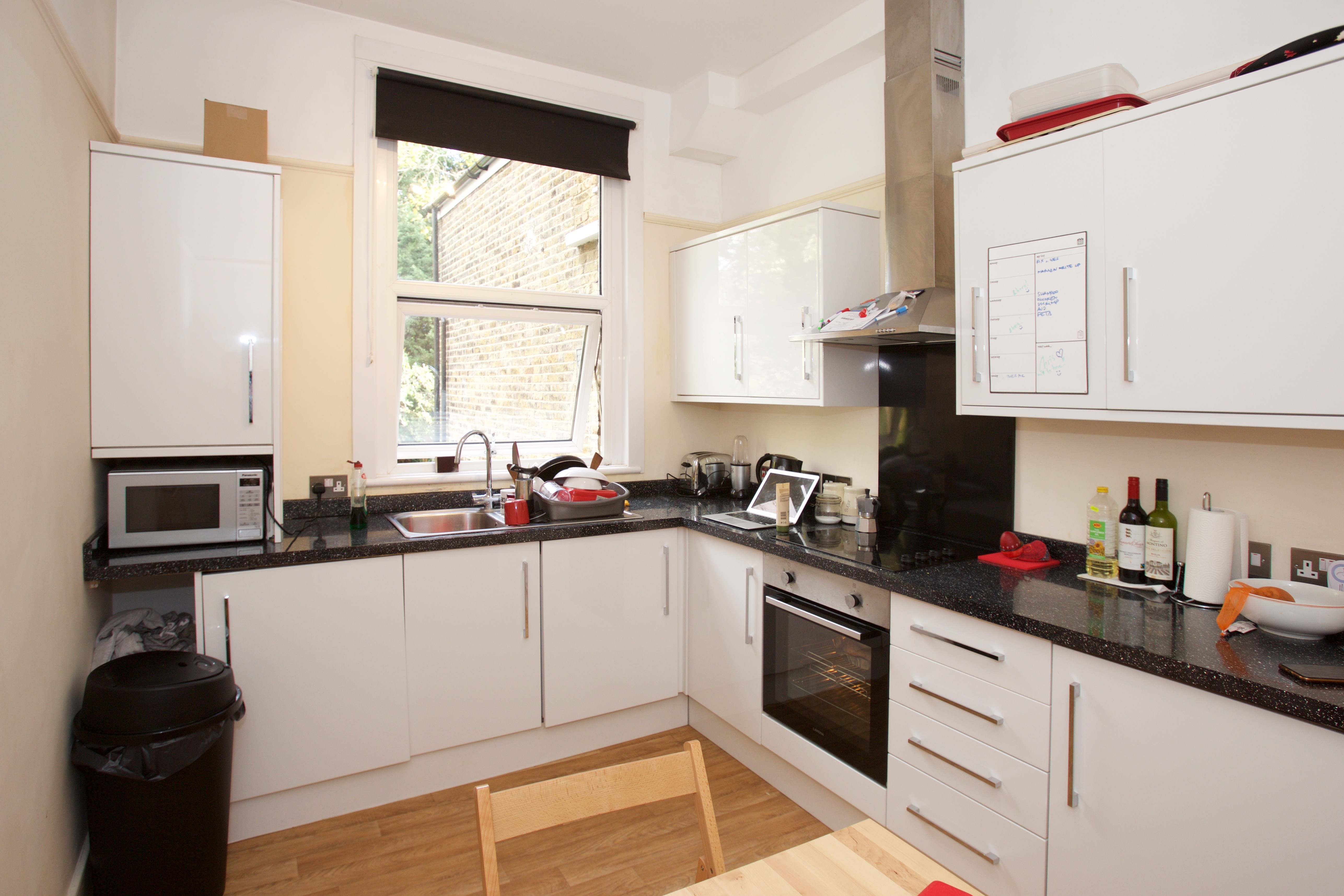 INVESTMENT - Leasehold Self Contained First Floor Flat
