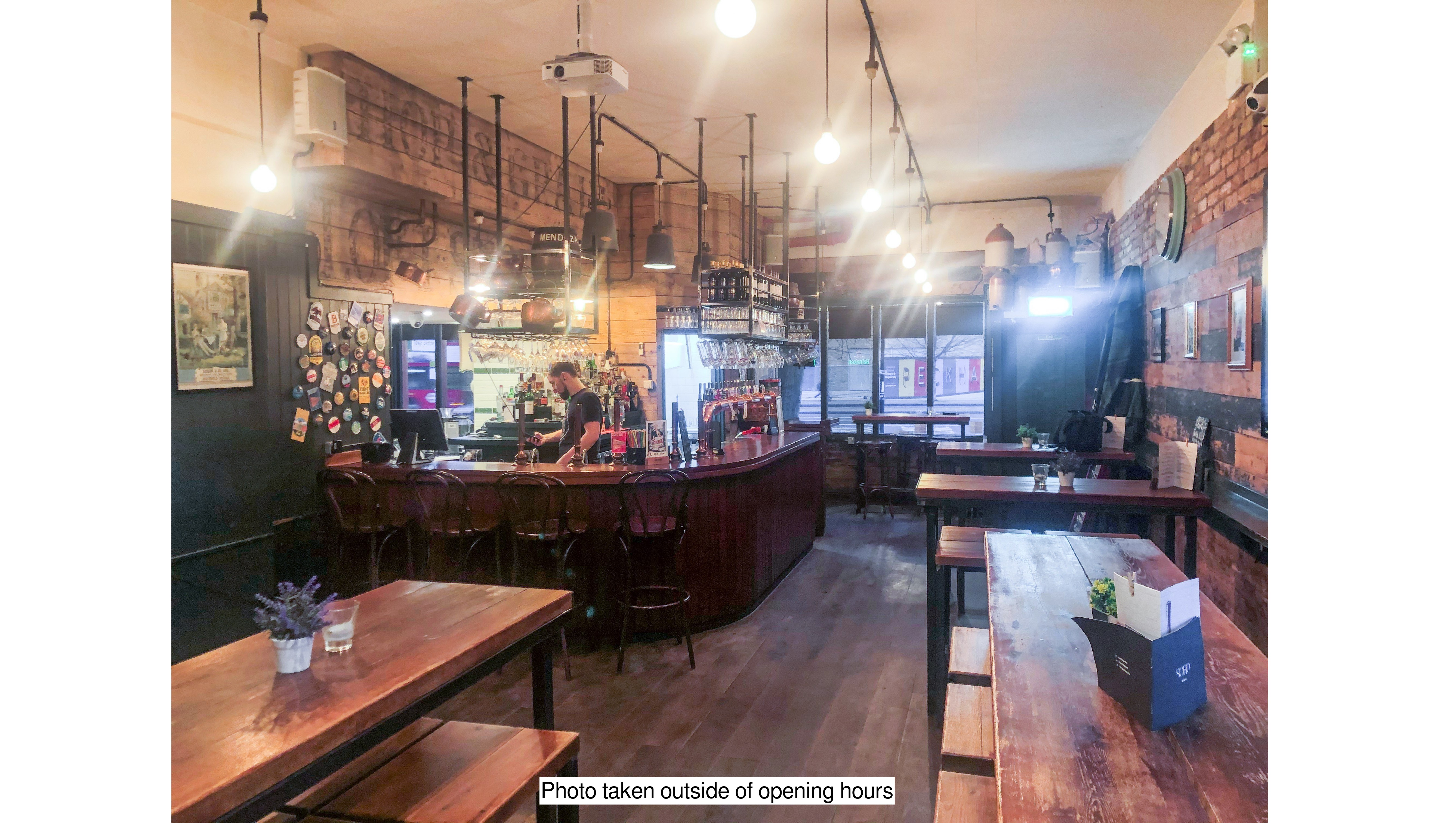 Leasehold Public House & Residential Investment