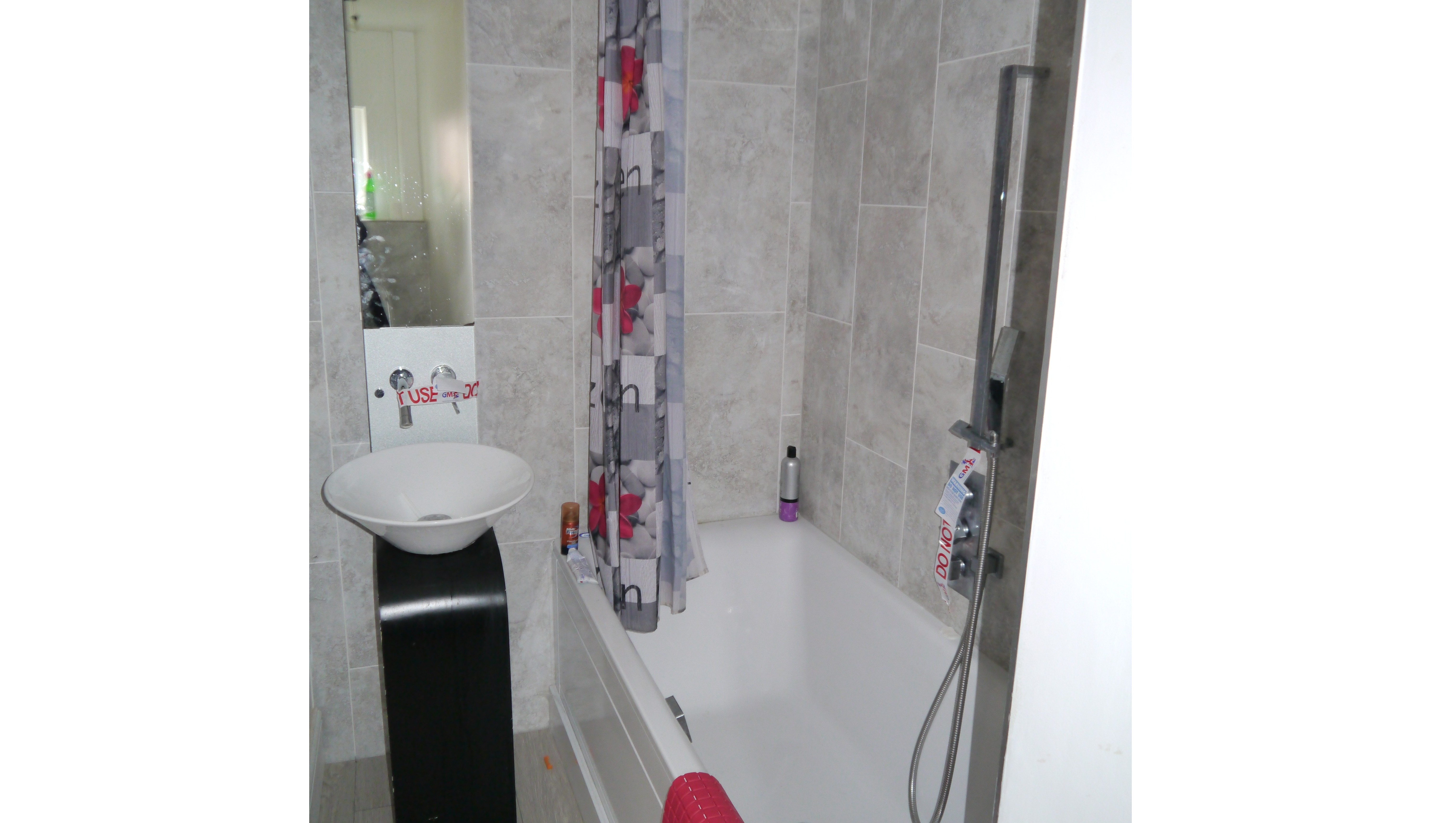 VACANT - Leasehold Self Contained First and Second Floor Maisonette