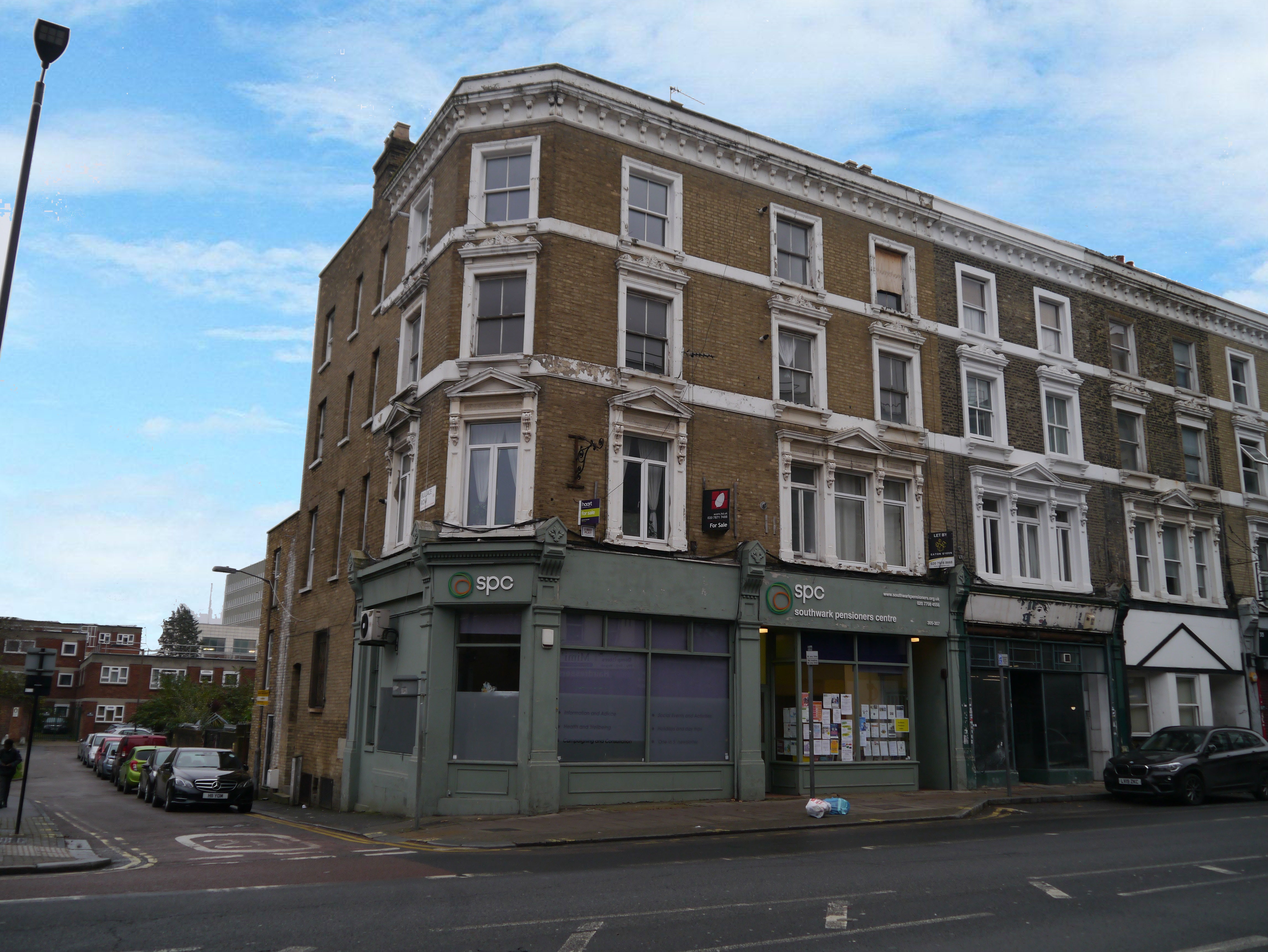VACANT - Leasehold Self Contained Third Floor Flat