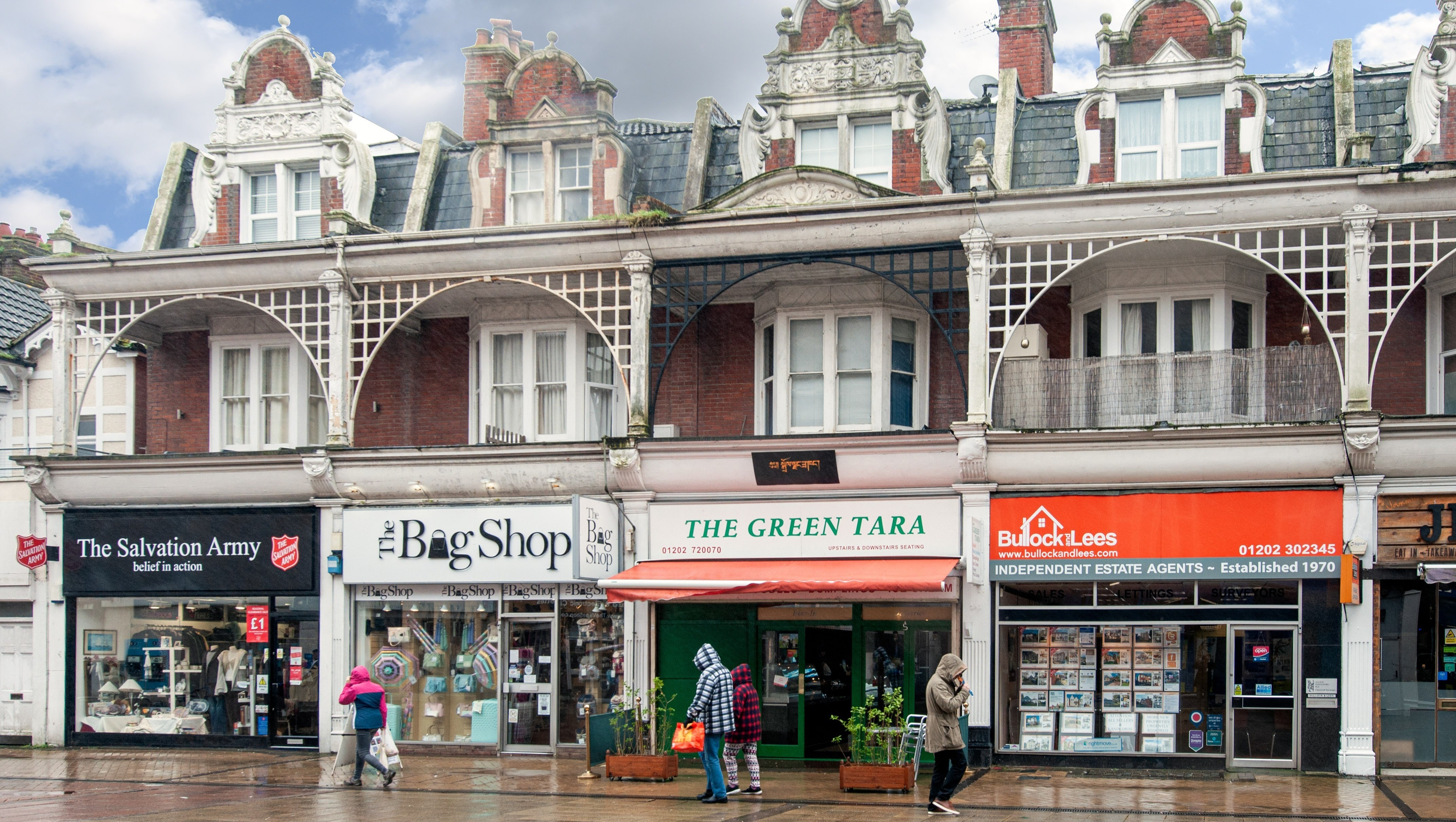 Freehold Restaurant and Residential Ground Rent Investment