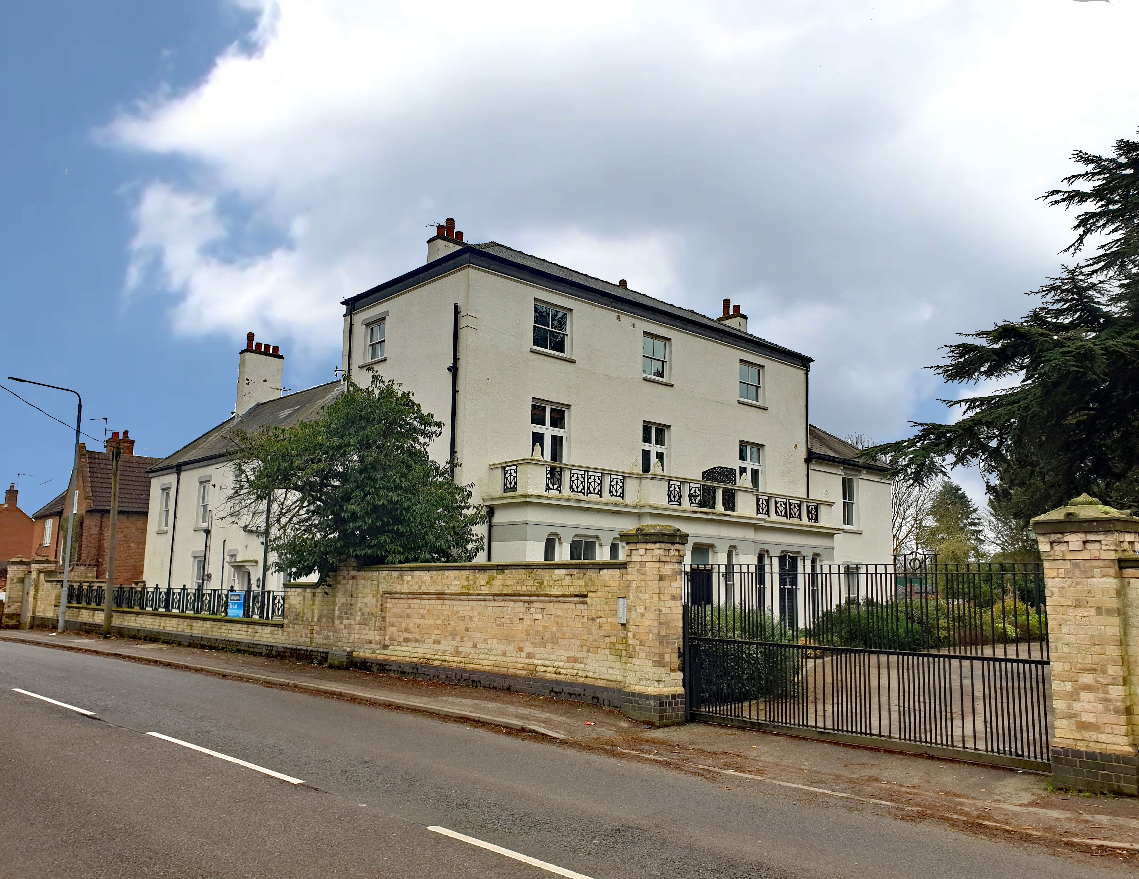 INVESTMENT - Freehold Ground Rent