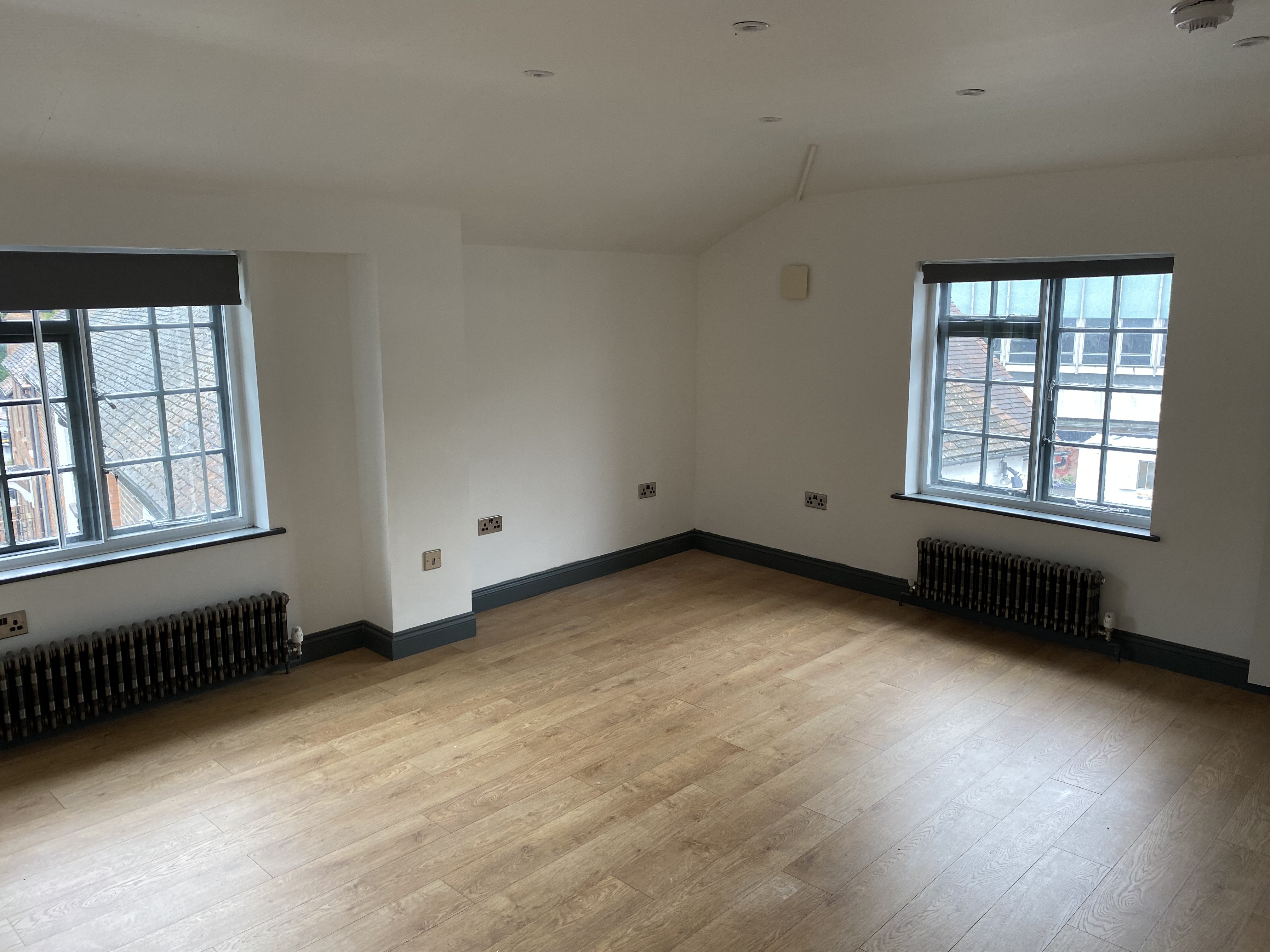 VACANT - Freehold Grade II Listed Building