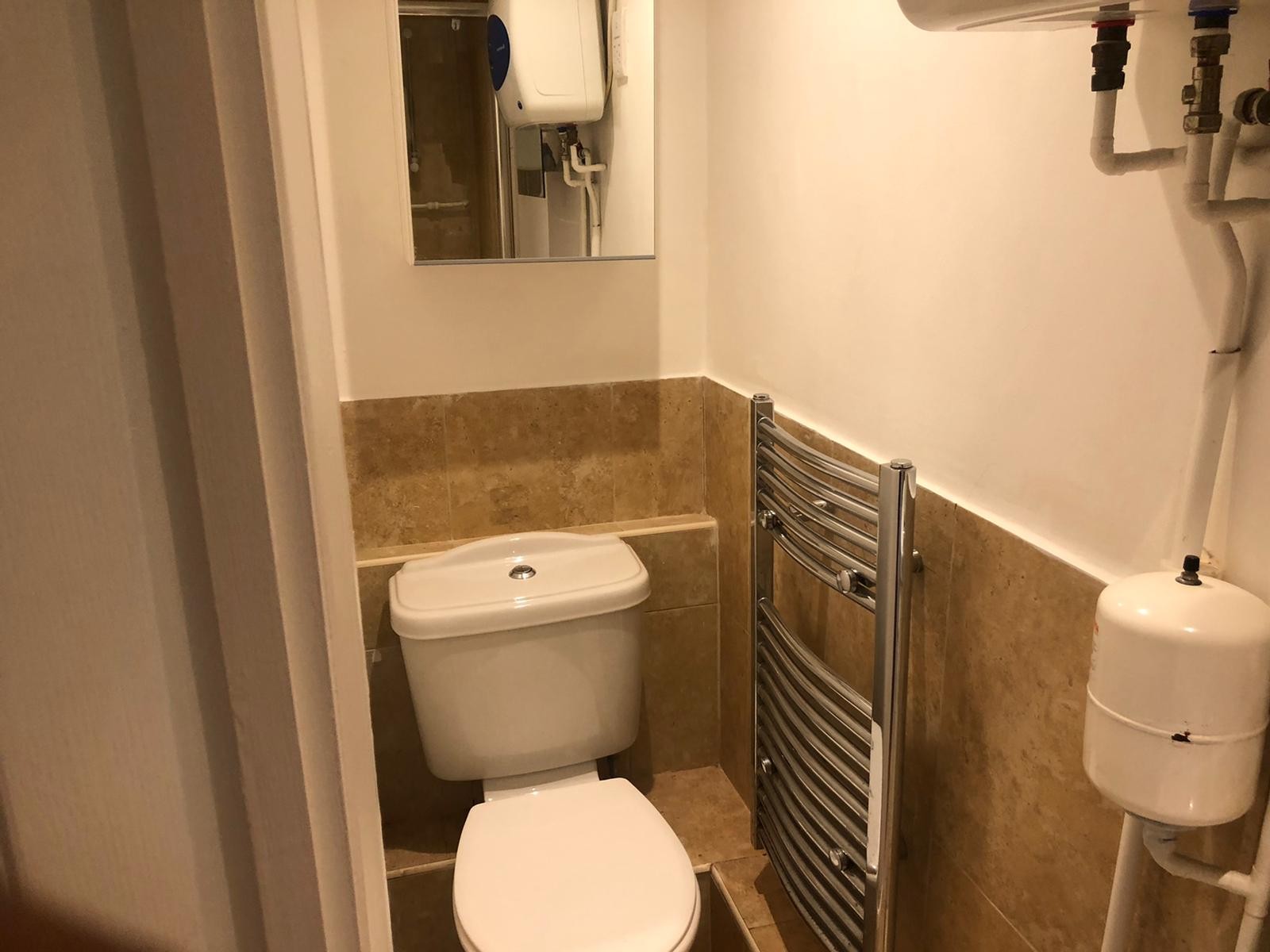 VACANT - Leasehold Lower Ground Floor Flat