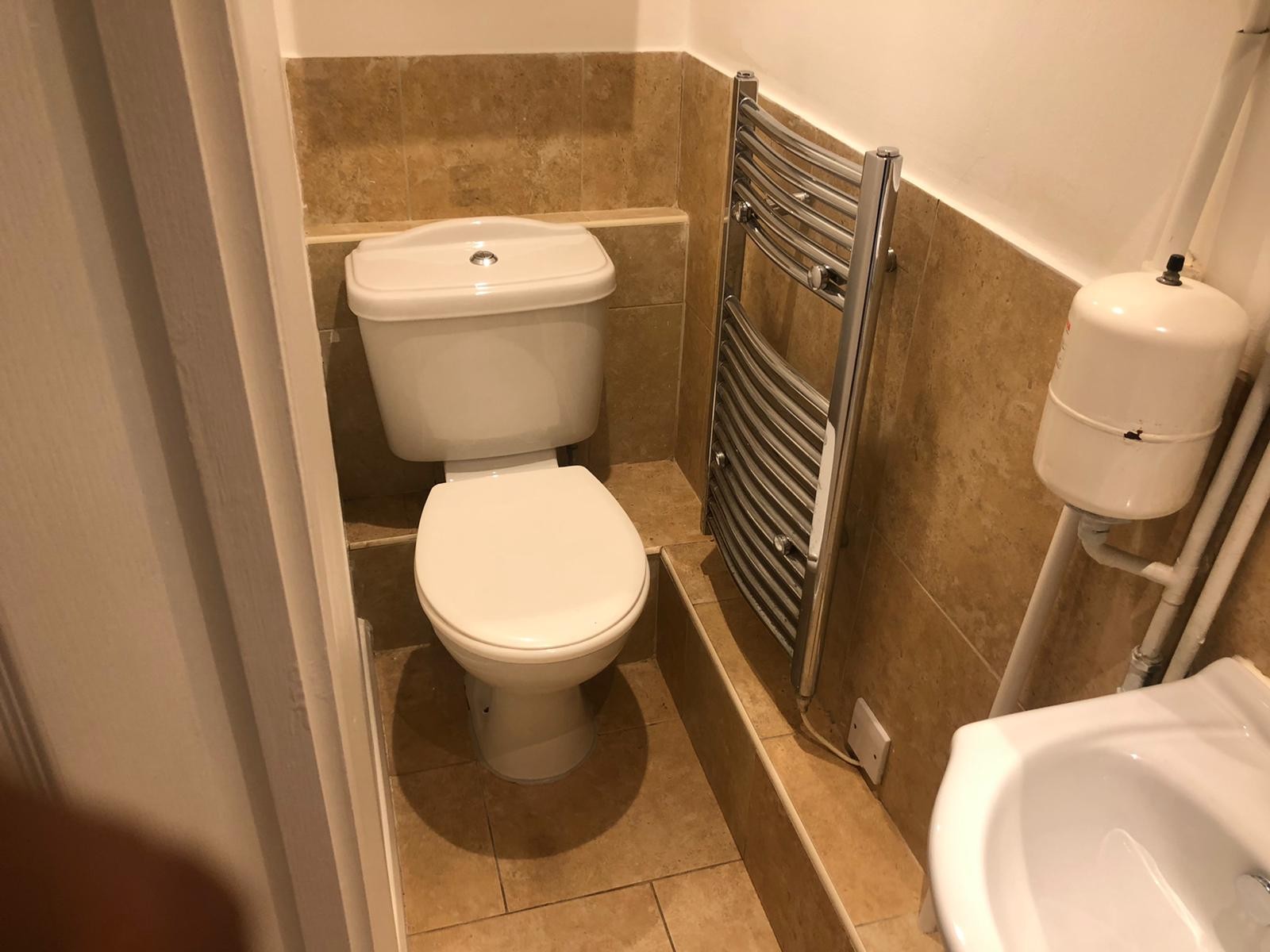 VACANT - Leasehold Lower Ground Floor Flat