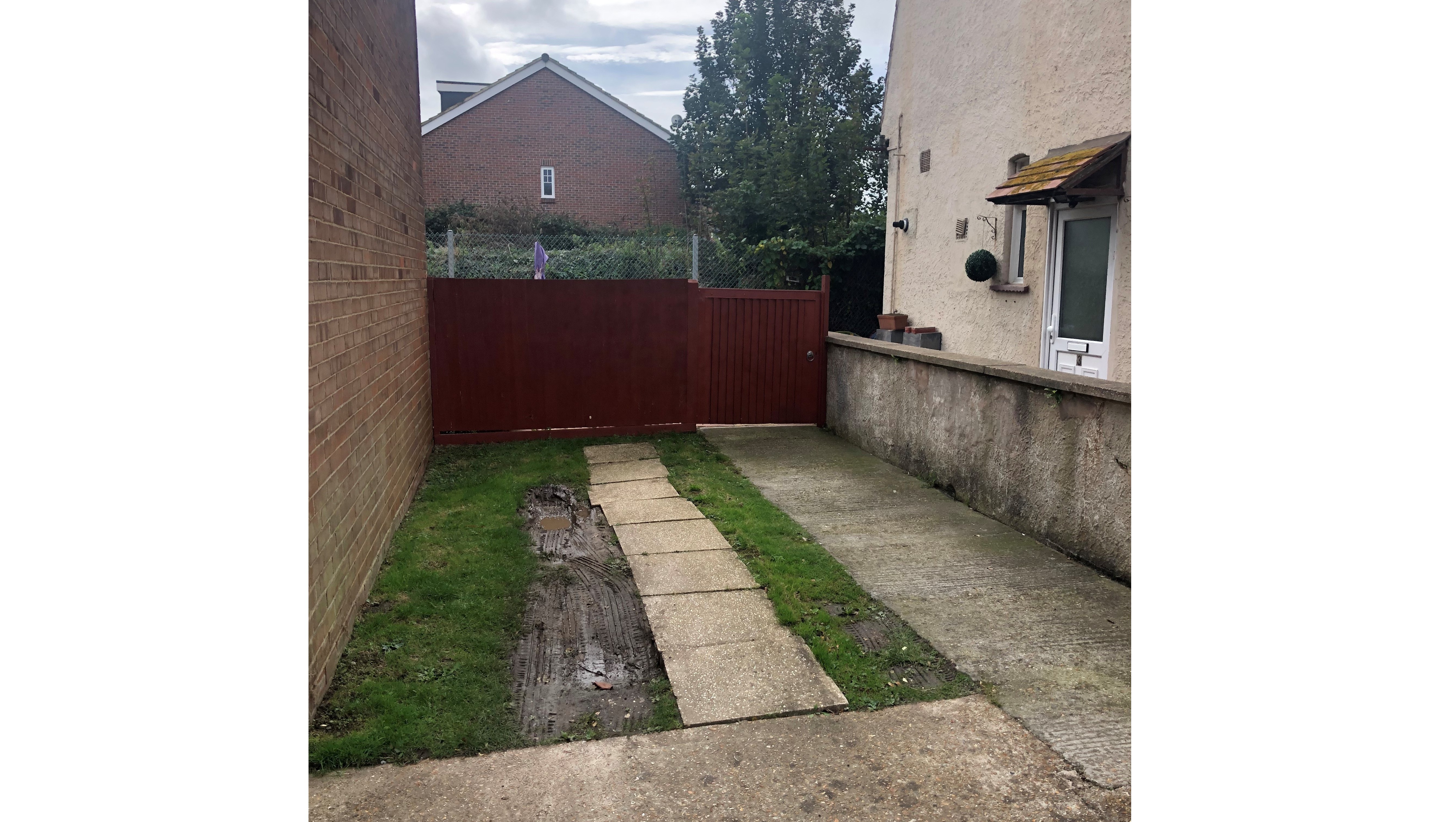 VACANT - Freehold Self Contained Flat