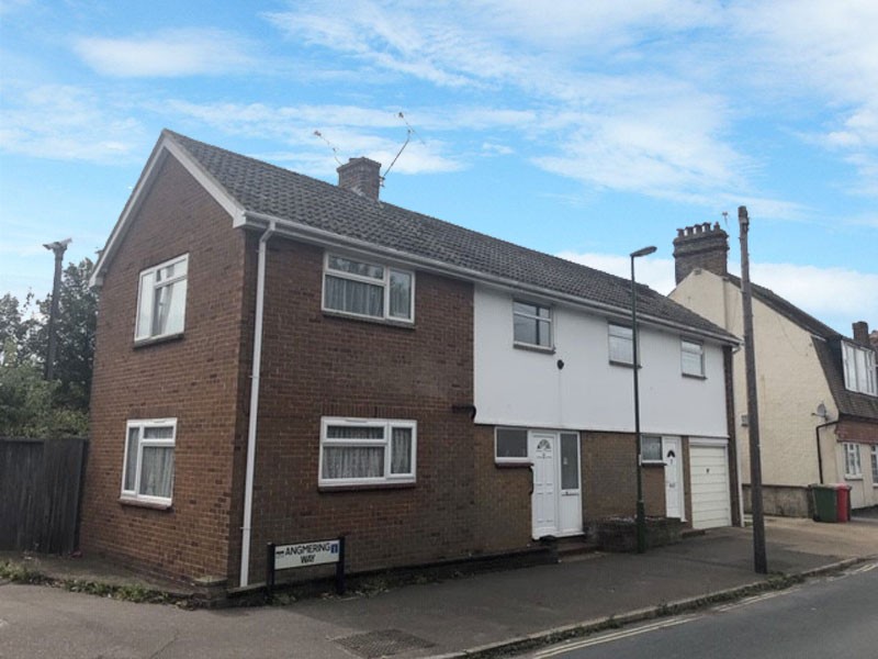VACANT - Freehold Self Contained Flat