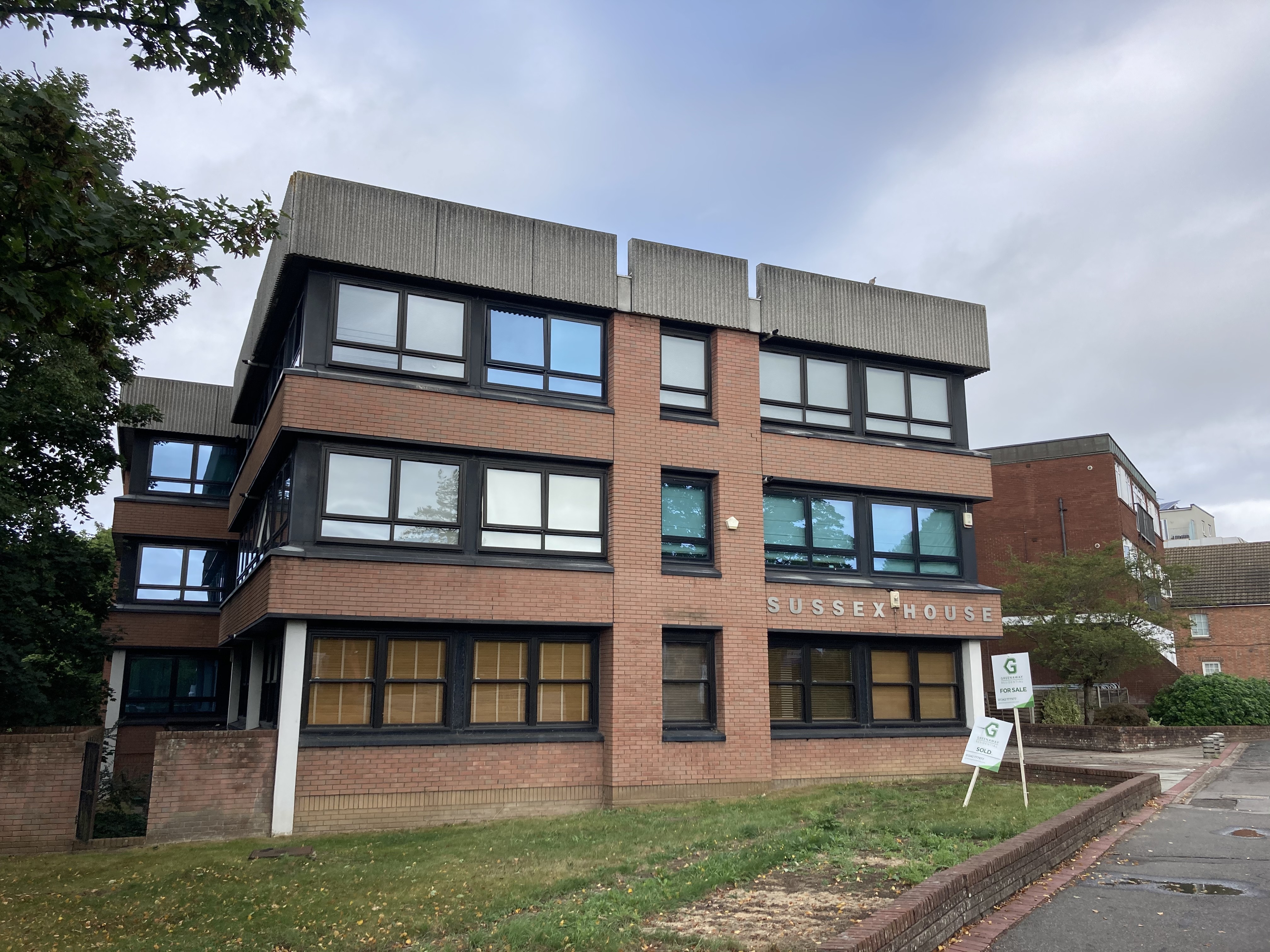 INVESTMENT - Six Leasehold Self Contained Flats